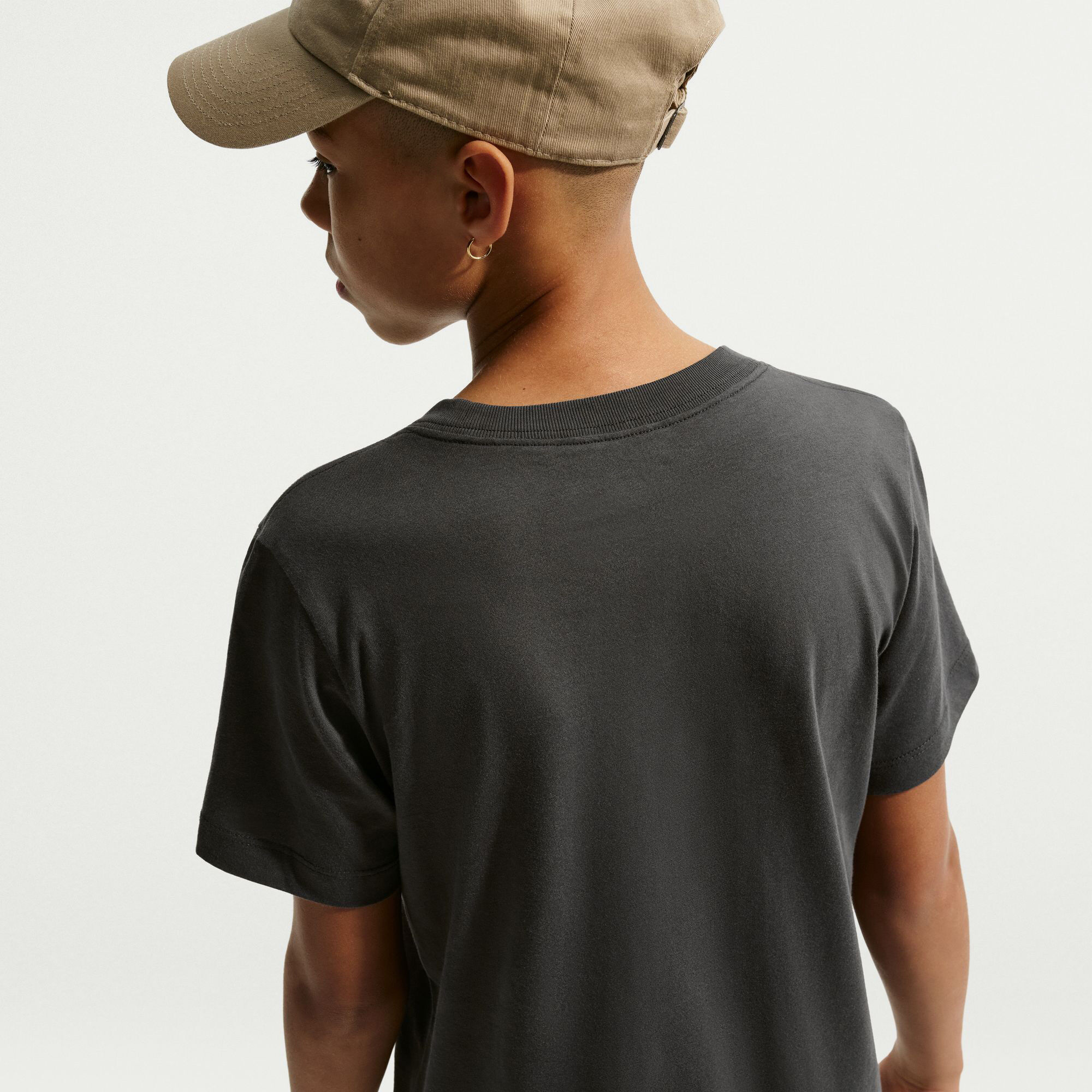 نايكي سبورتسوير image number 3