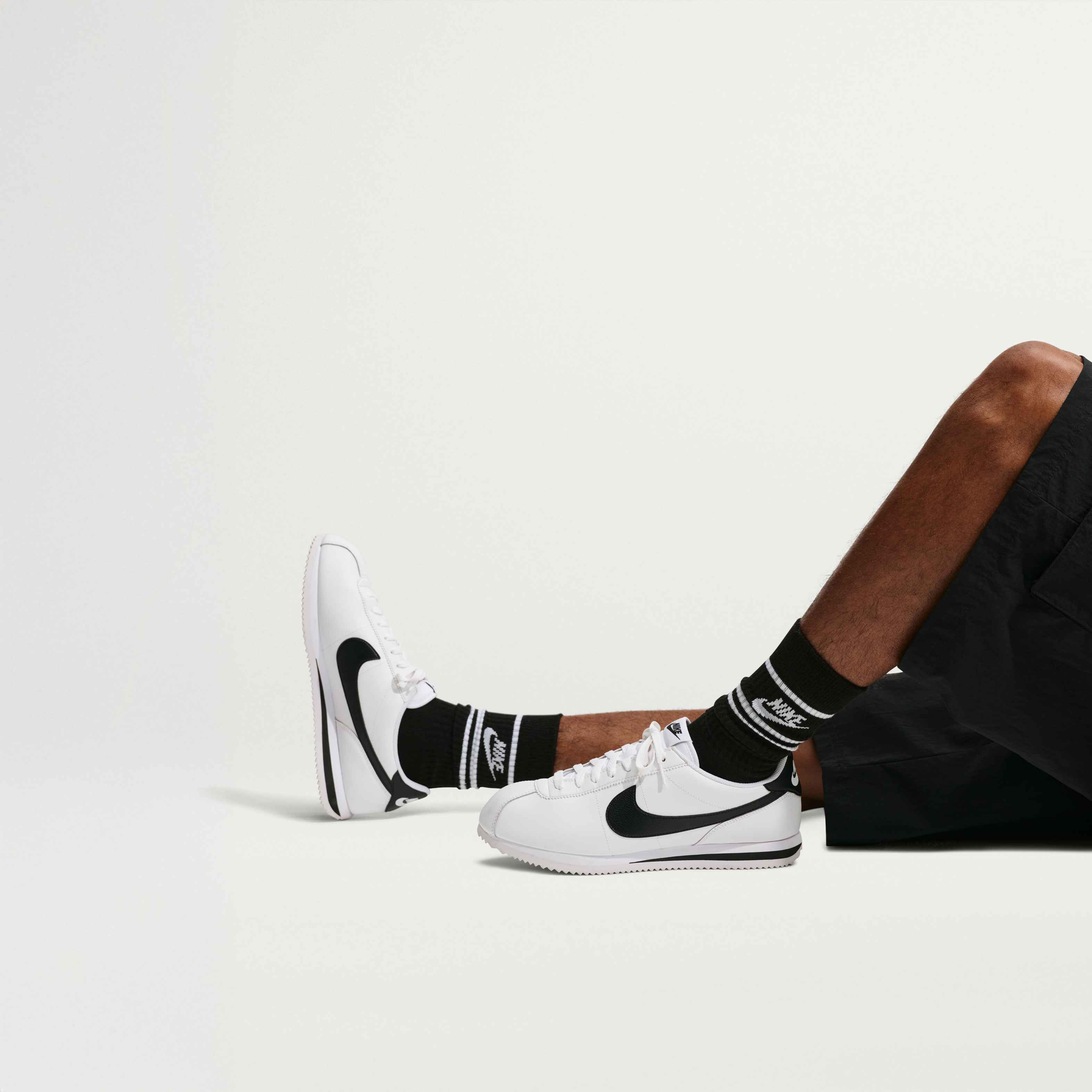 Nike Sportswear Dri-FIT Everyday Essential image number 5