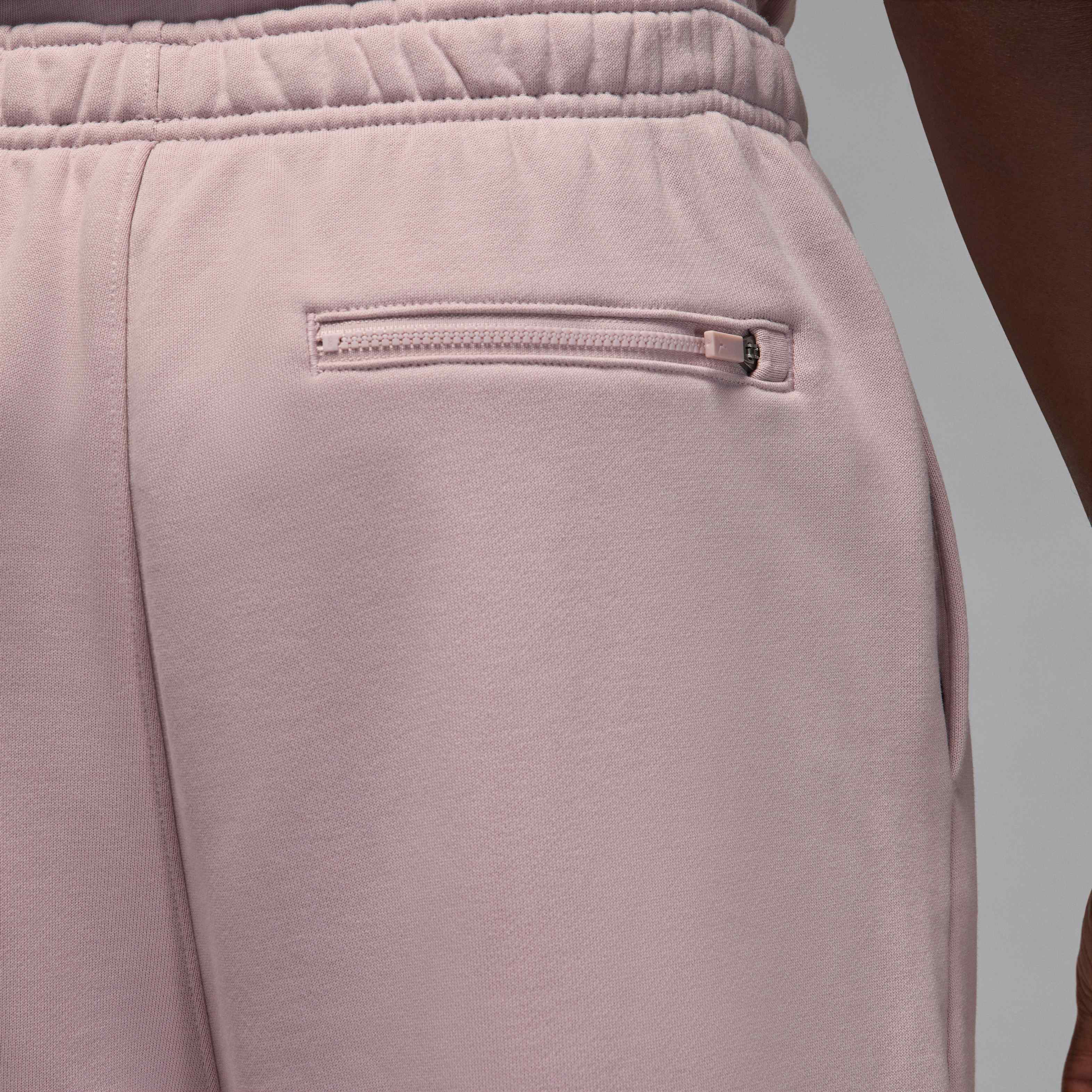 Paris Saint-Germain image number 3