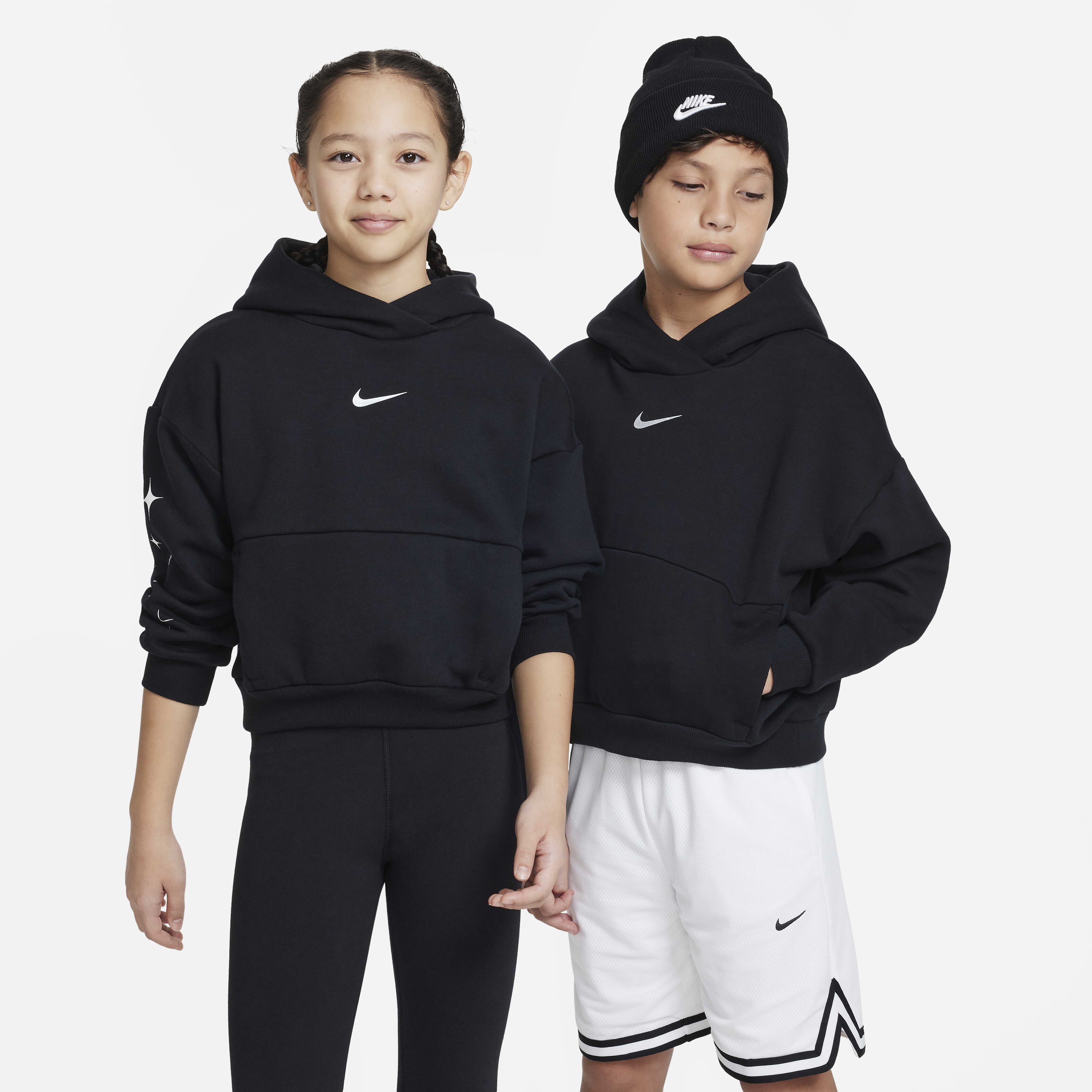 Buy Nike Icon Fleece Older Kids' Oversized Pullover Basketball Hoodie -  Black/Metallic Silver | Nike Saudi Official