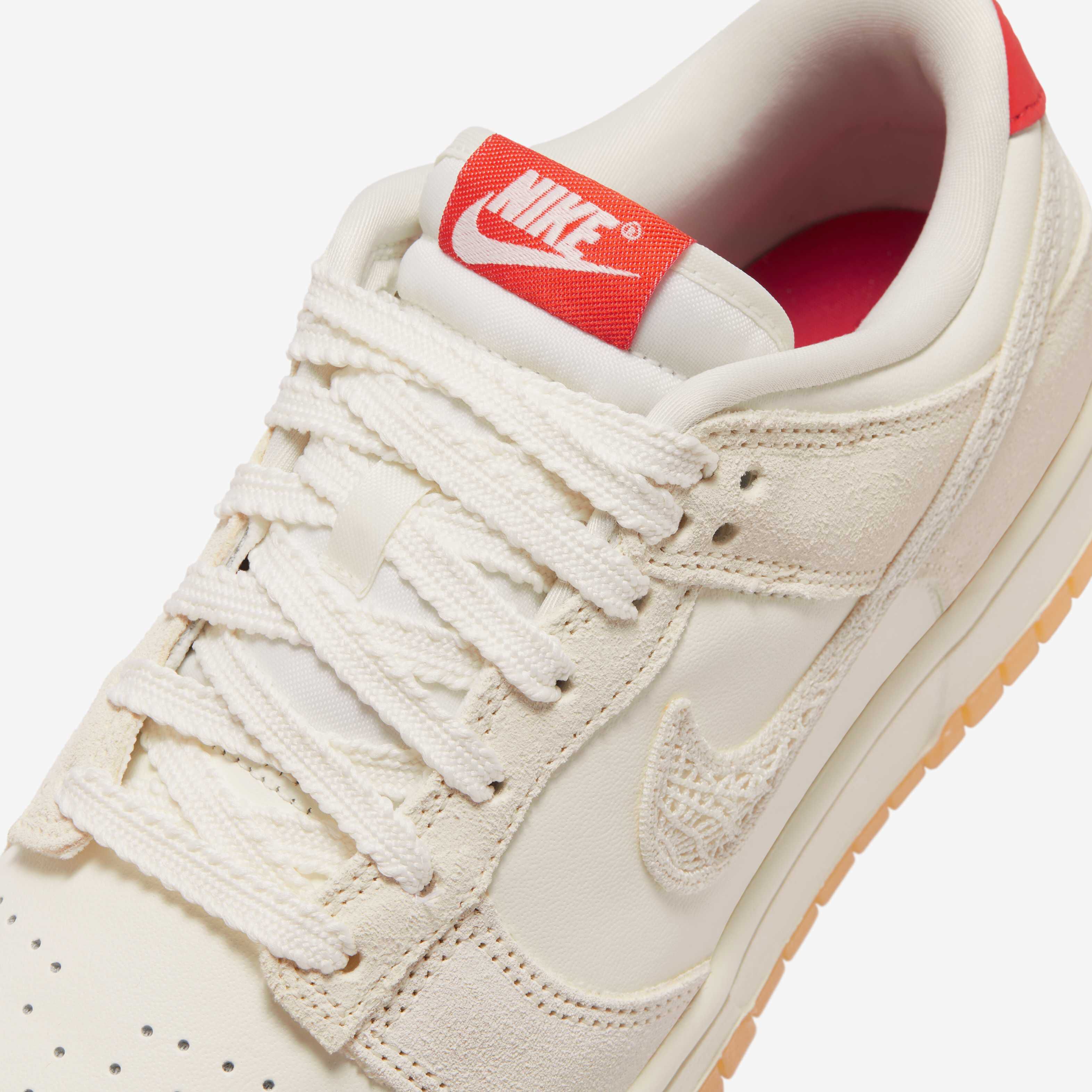国内配送 NIKE W DUNK LOW SAIL/PICANTE RED-FLAX-PALE IVORY Amazon.com | Nike Dunk Low Women's Shoes (HV5231-133, Sail