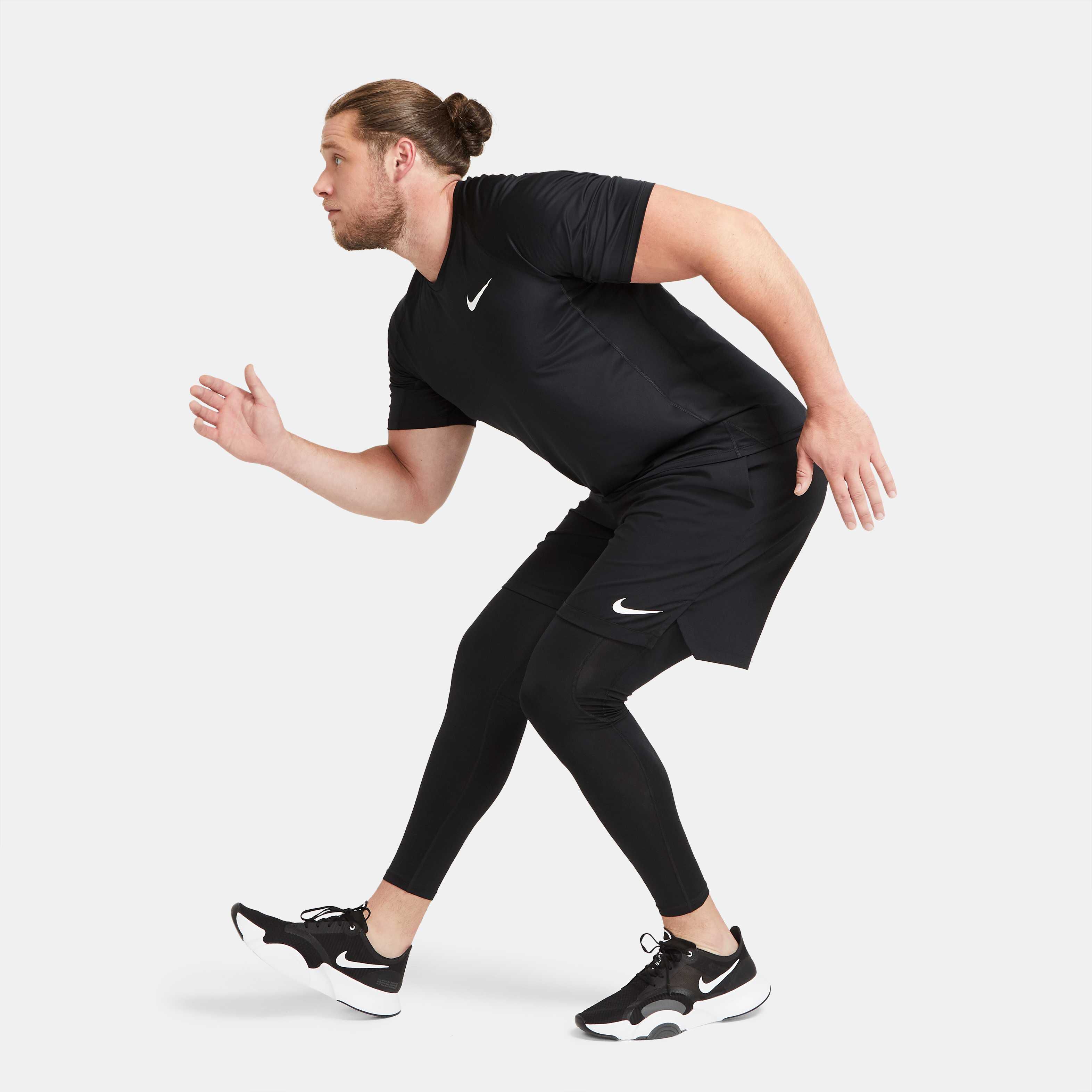 Nike Pro image number 9