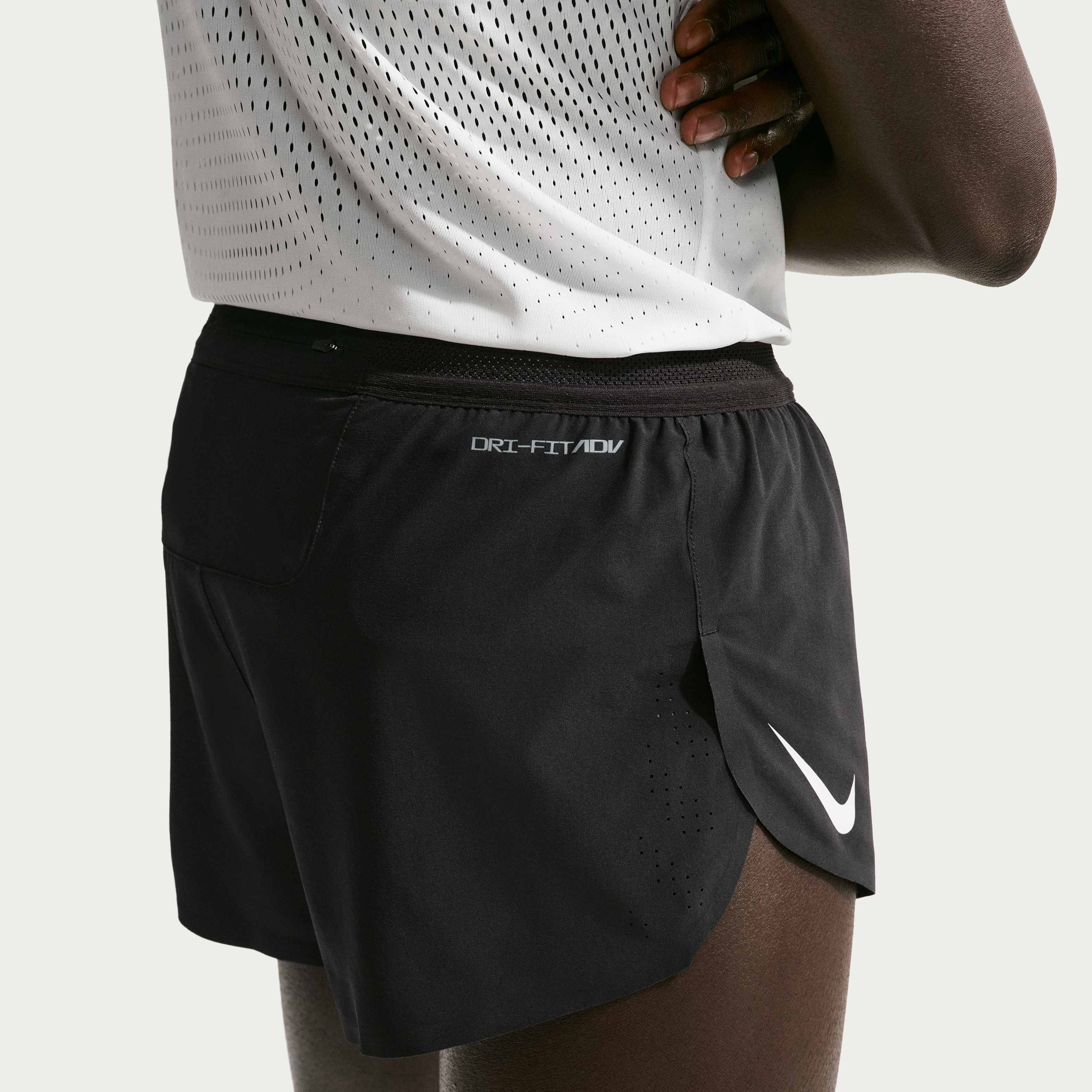 Nike AeroSwift image number 2