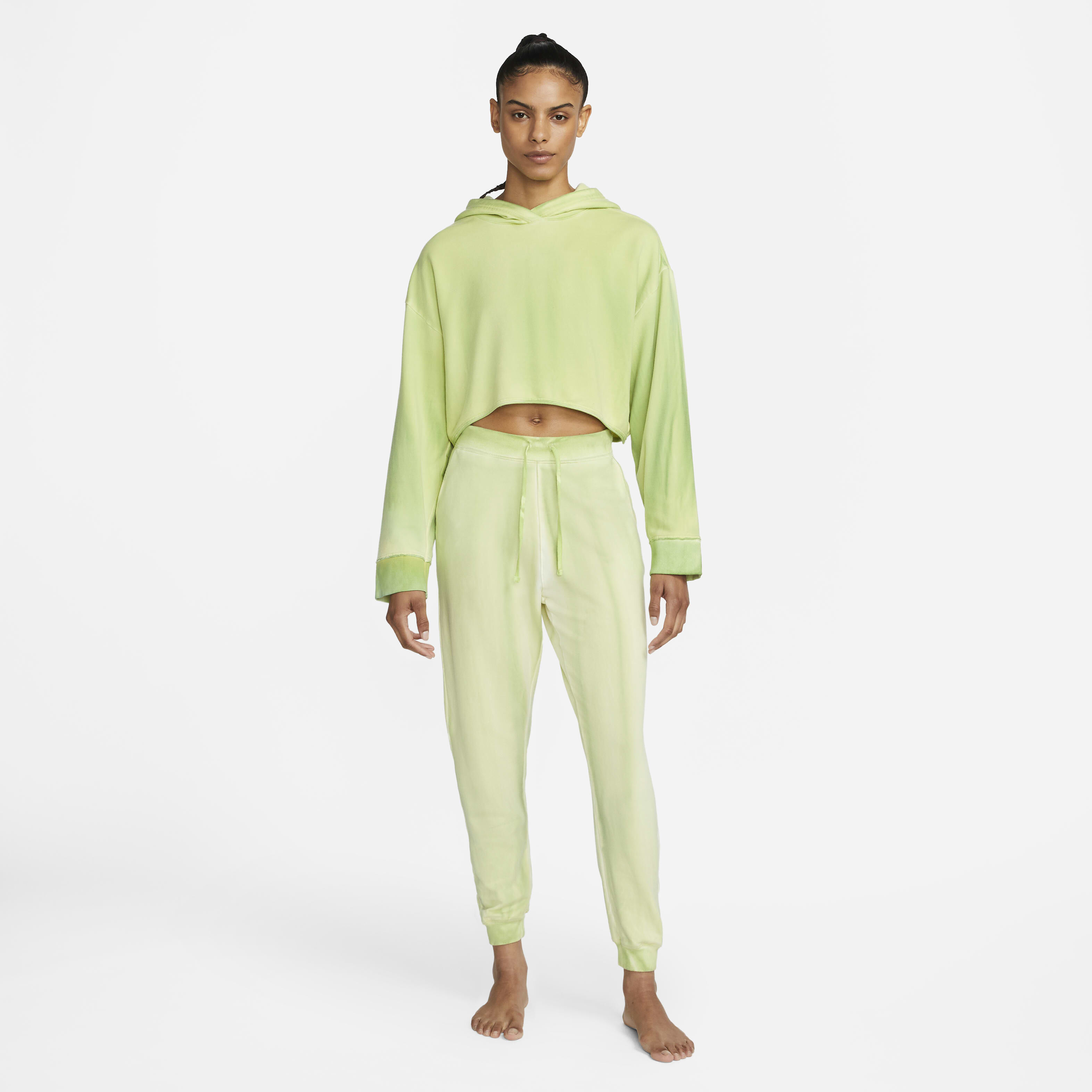 Nike Yoga Luxe image number 4