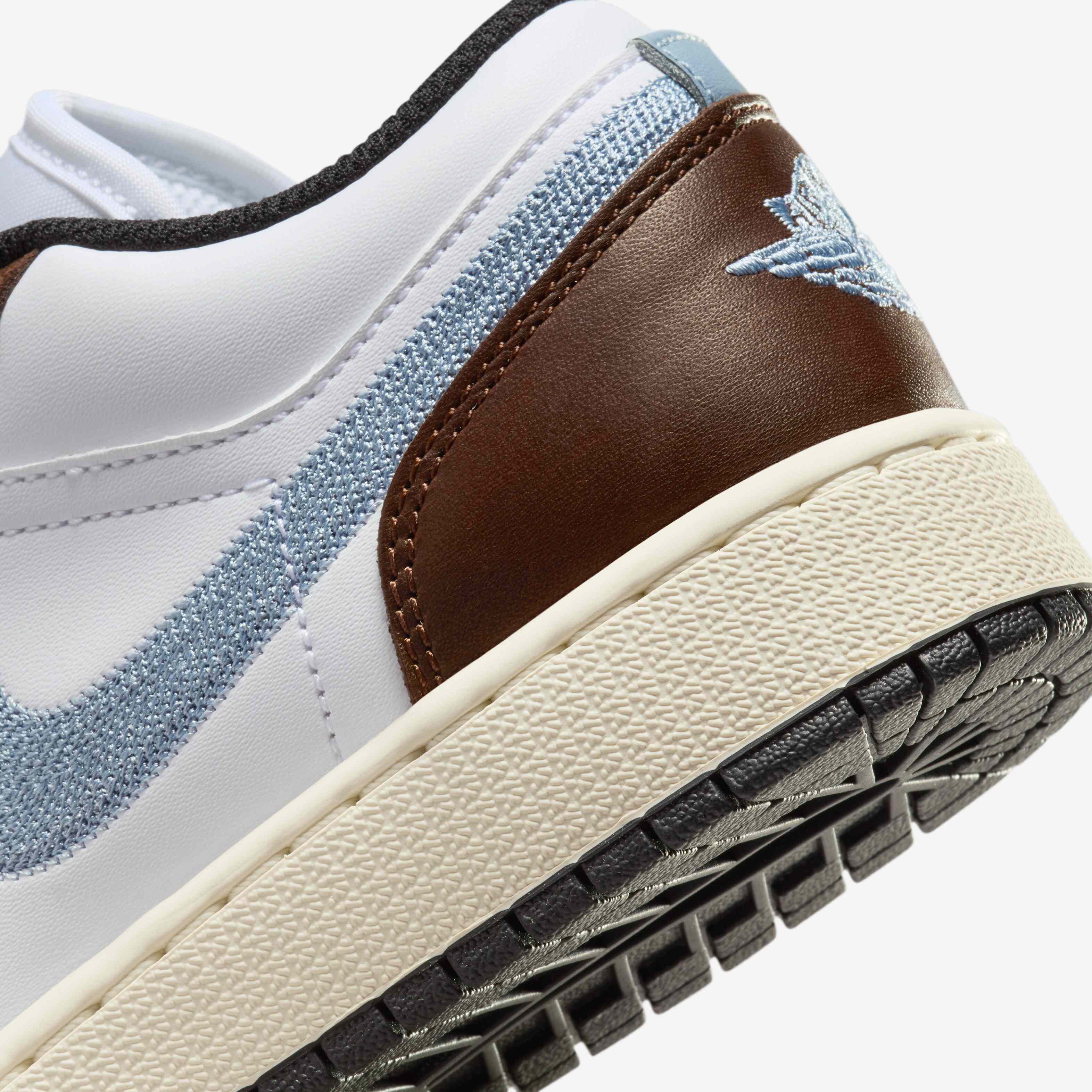 Air Jordan 1 Low SE image number 7