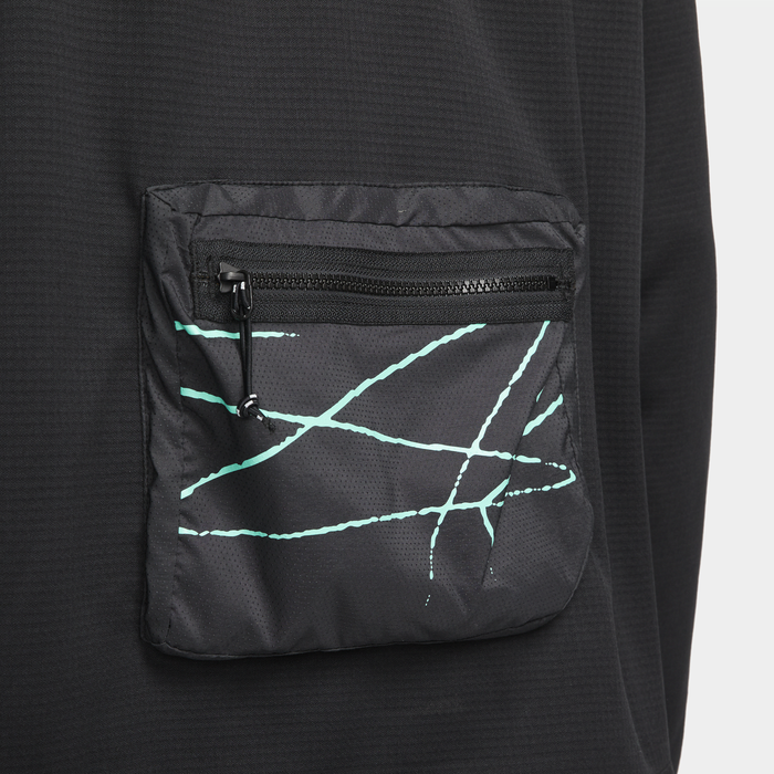 Nike graphic windrunner hot sale