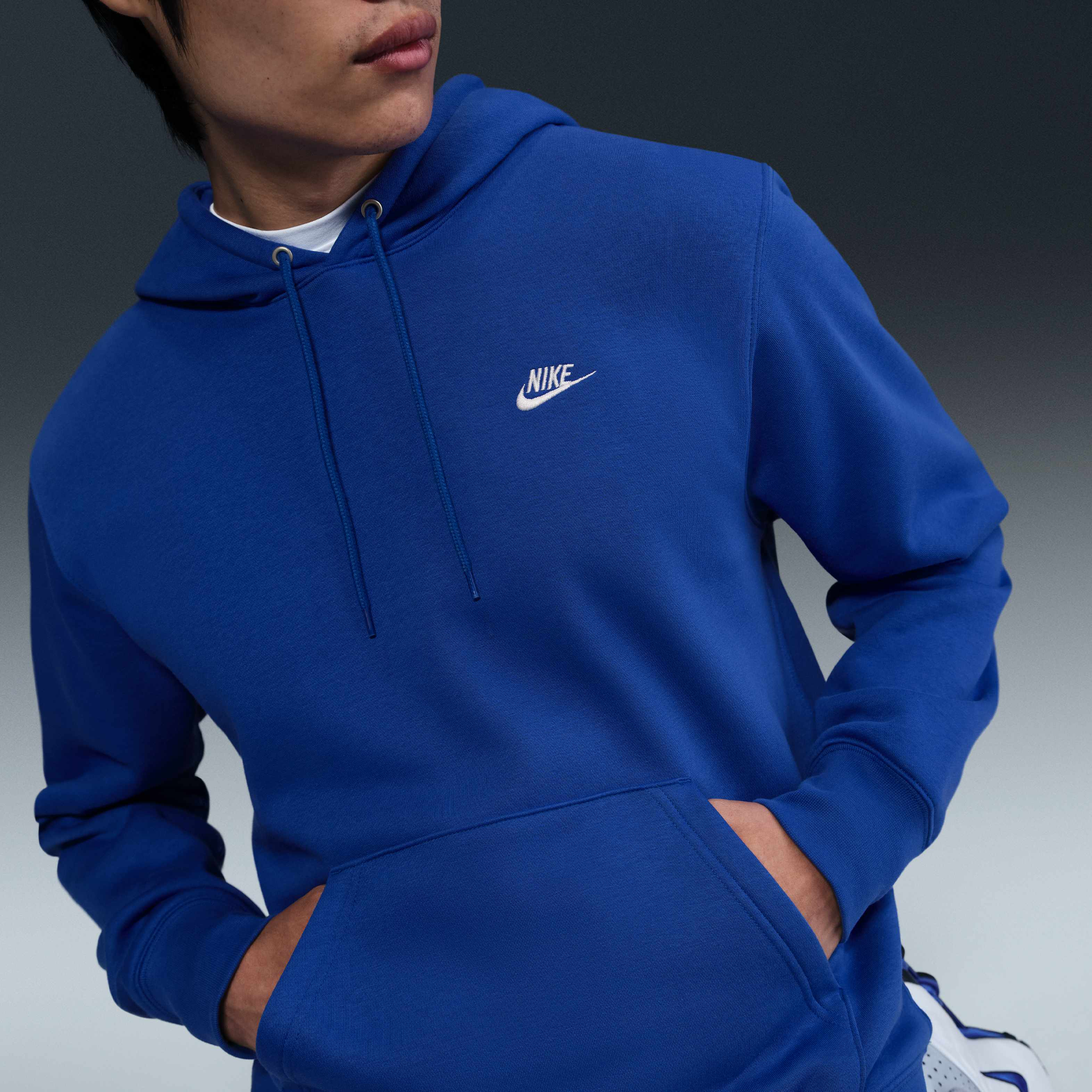 Nike Club image number 2