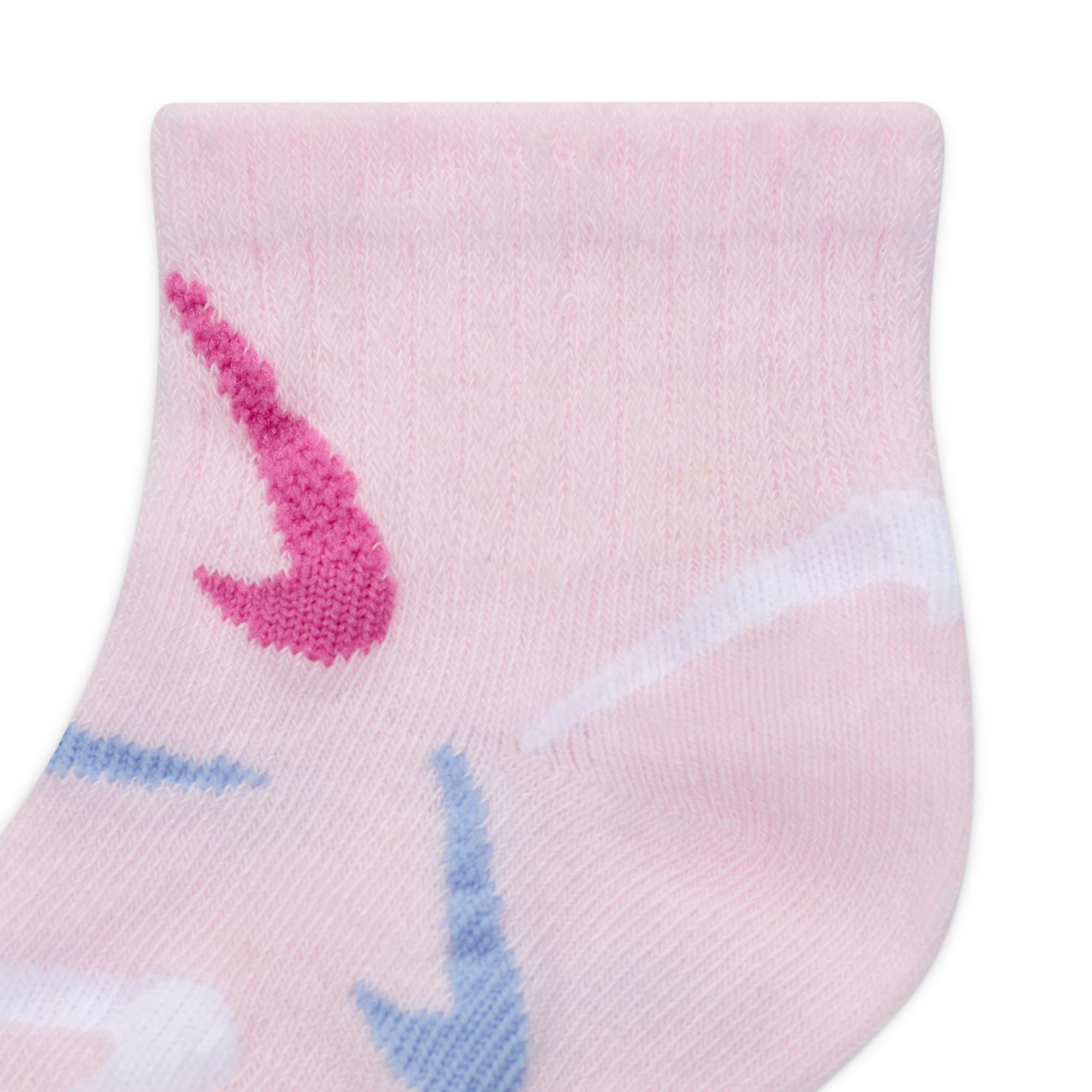 نايكي سووشفيتي image number 1