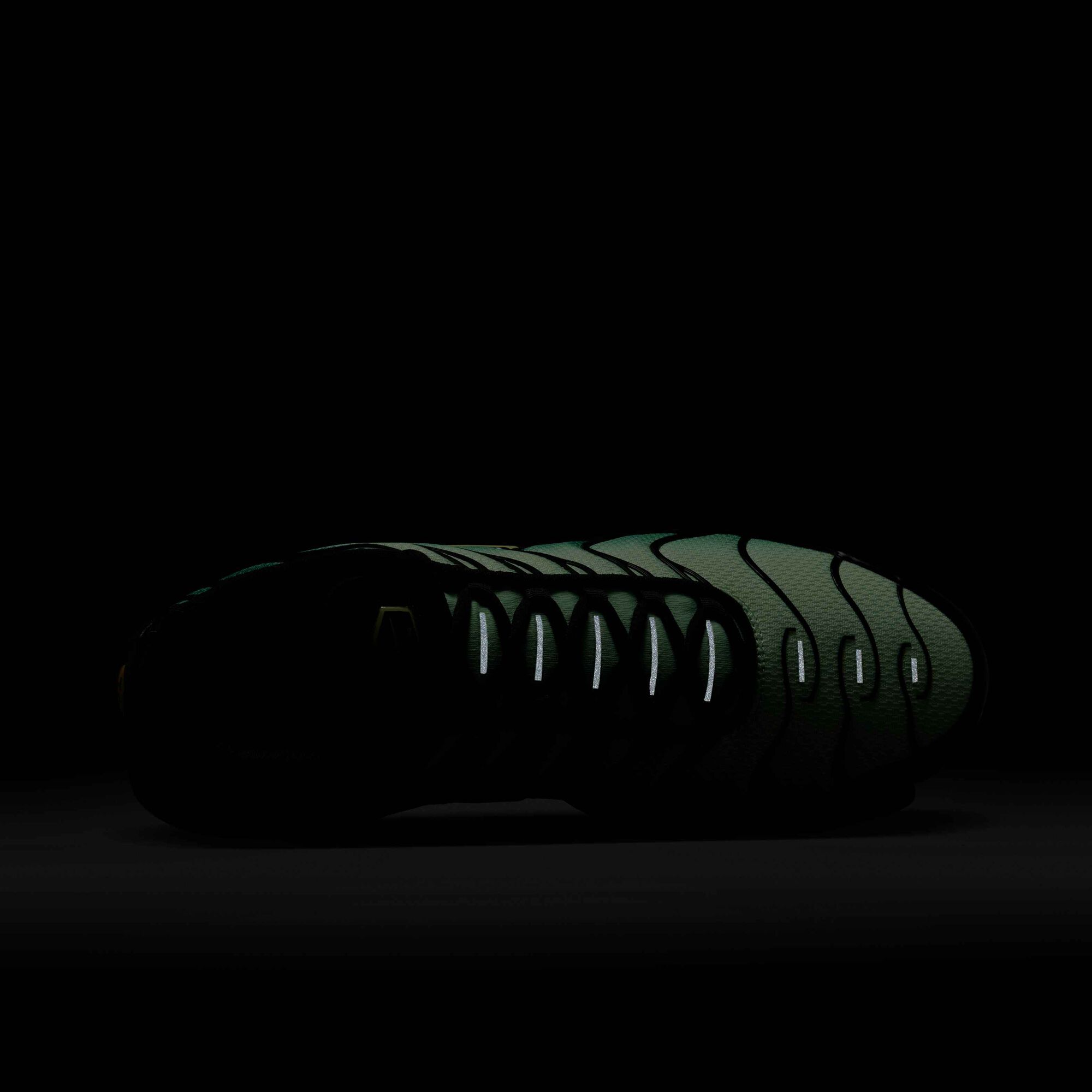 Zoom image