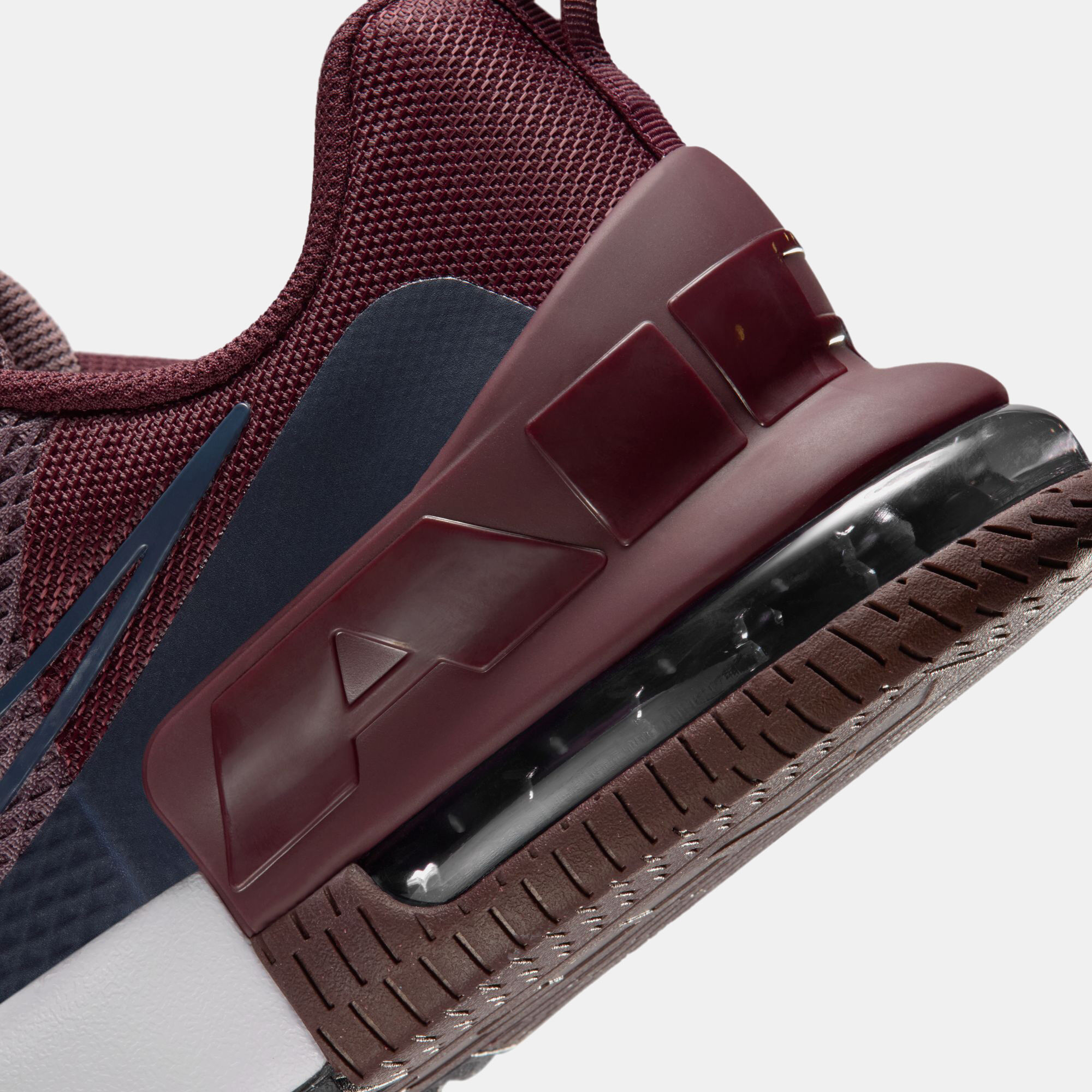 Nike Air Max Alpha Trainer 6 image number 9