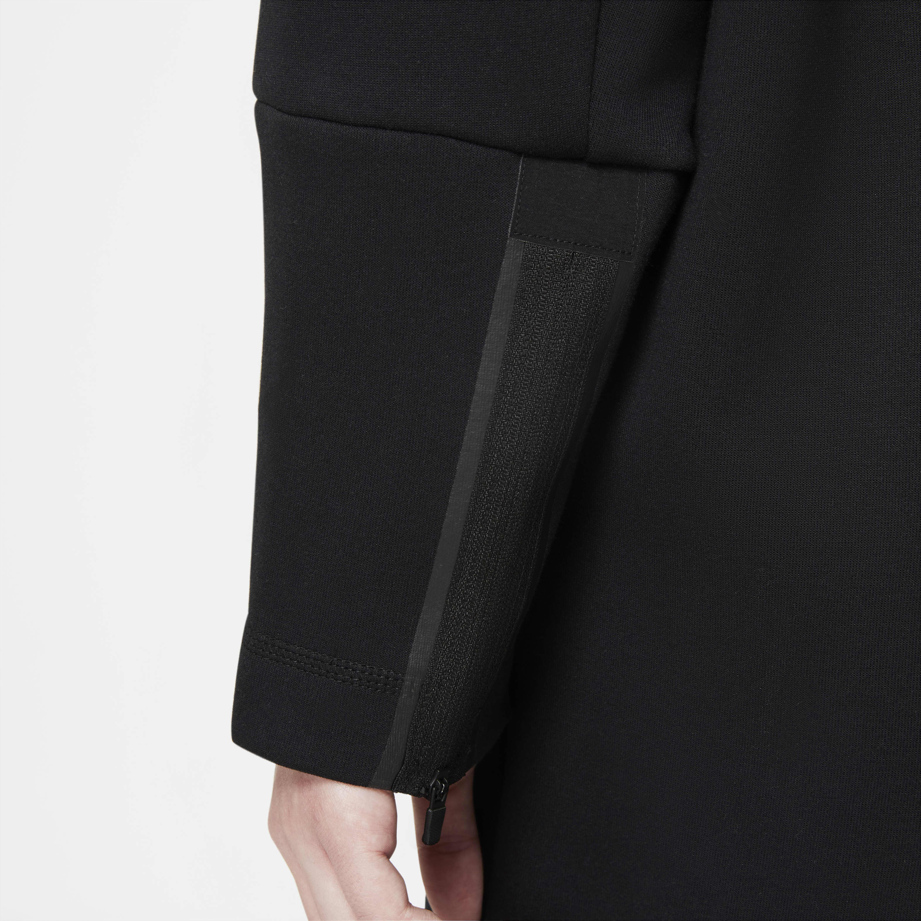 نايكي سبورتسوير تك فليس image number 3