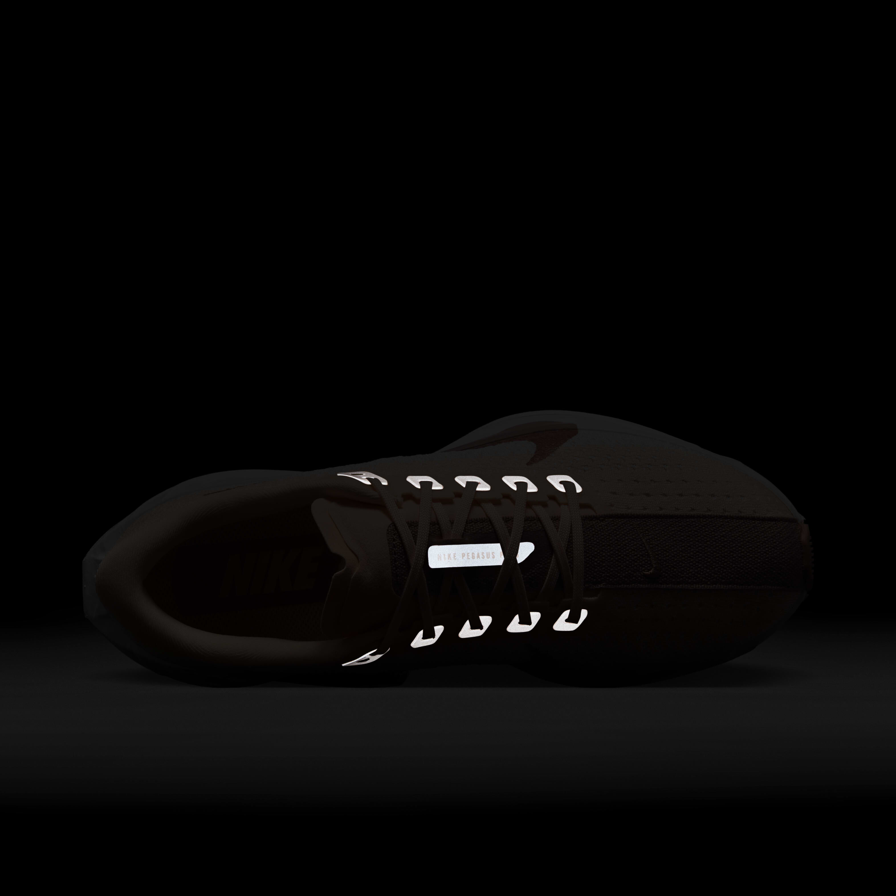 Nike Pegasus Plus image number 8