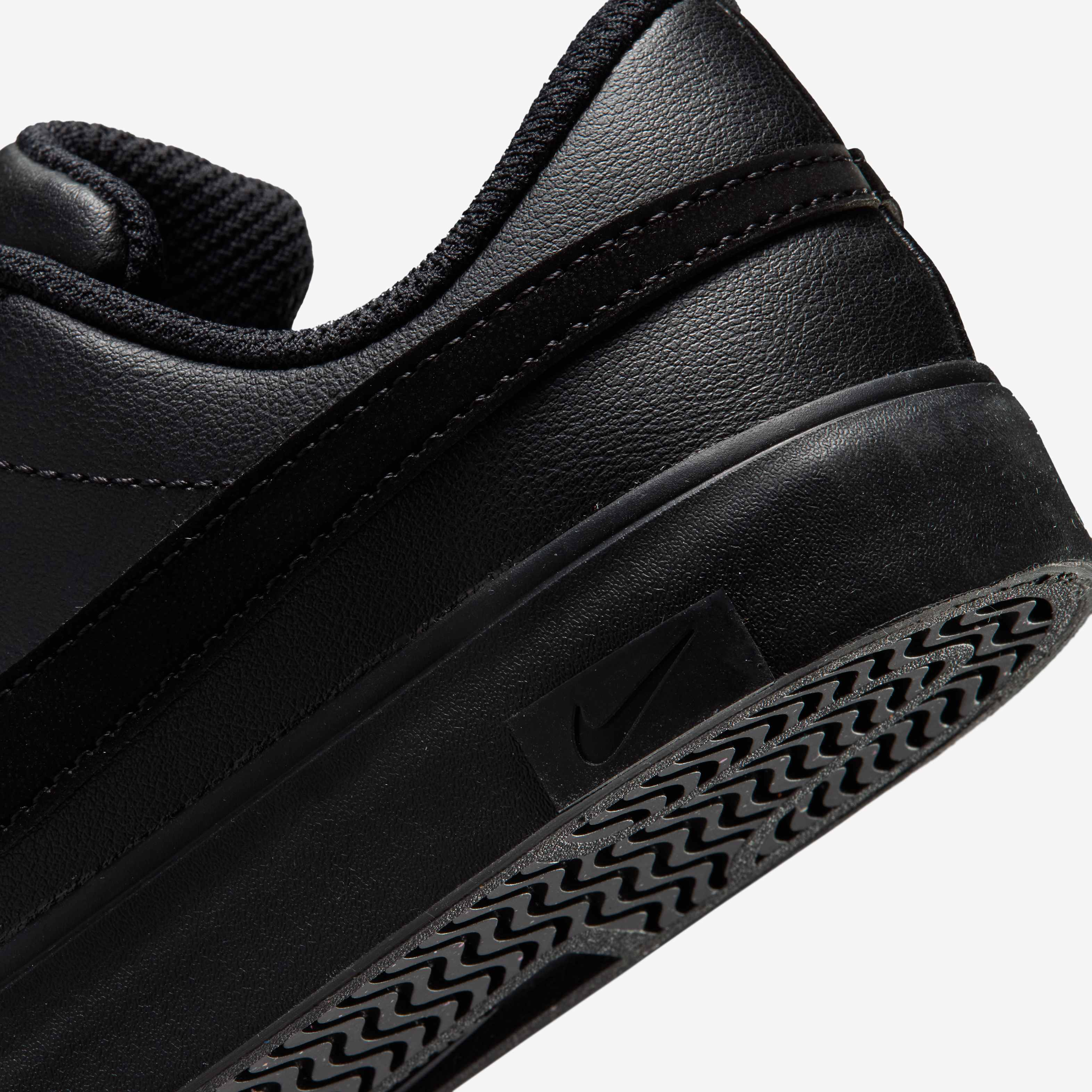 Nike Tennis Essential image number 7