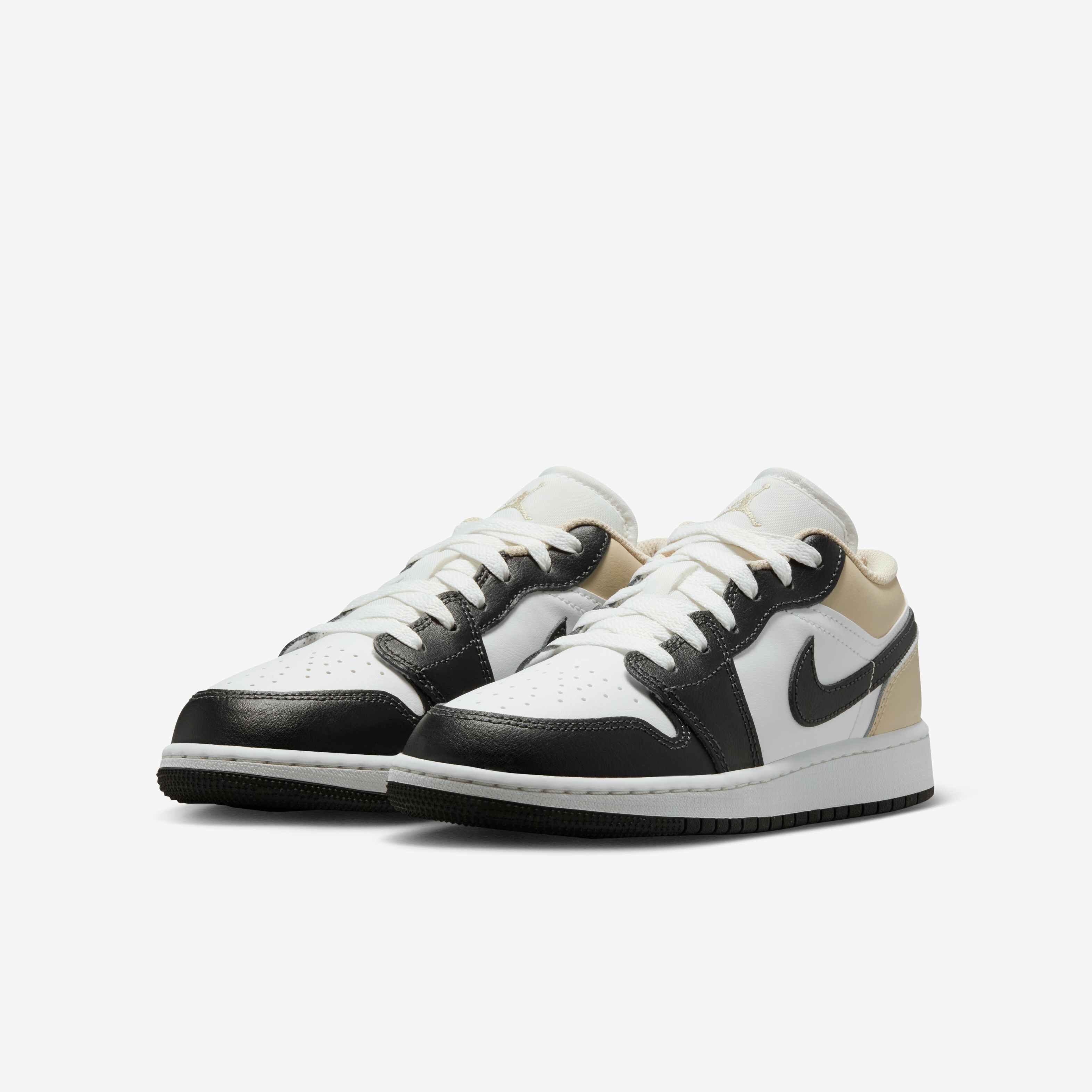Air Jordan 1 Low image number 4