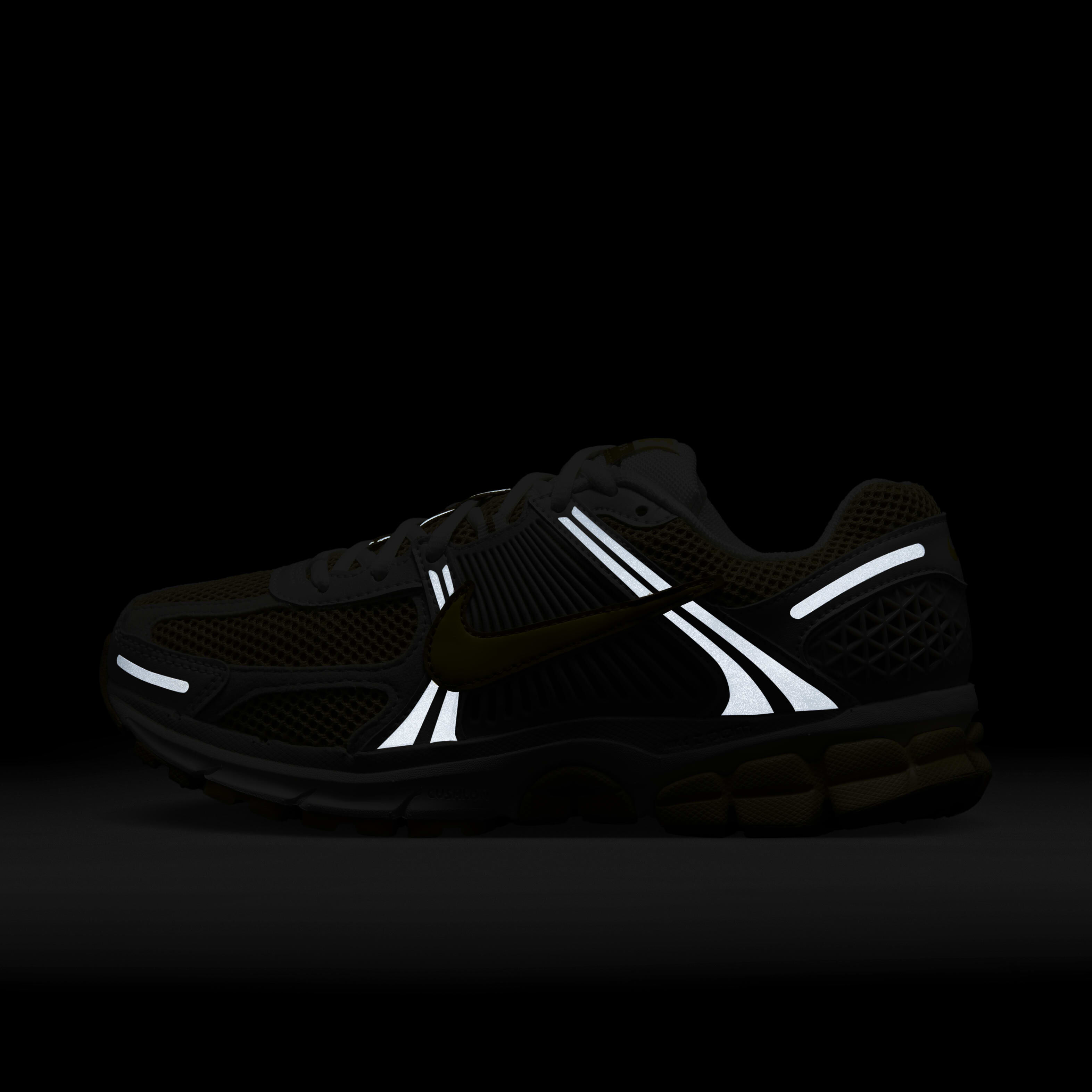 Nike Zoom Vomero 5 image number 10