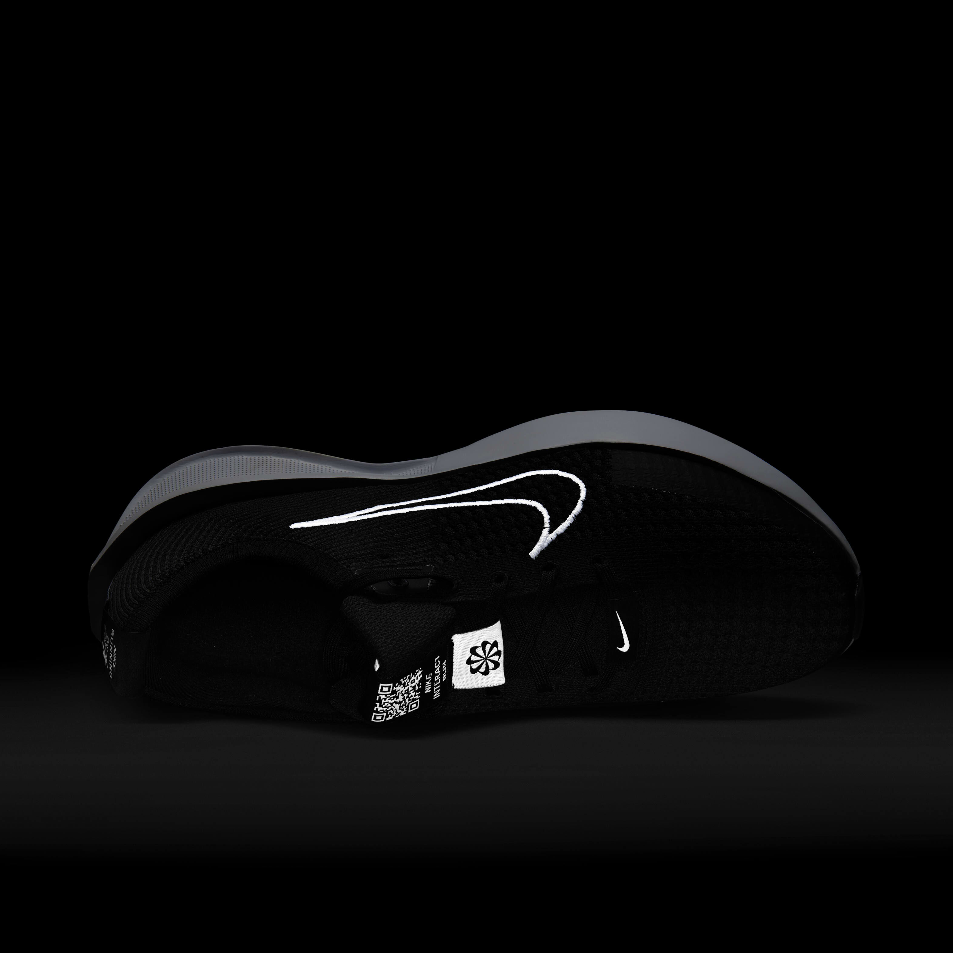 Nike Interact Run image number 9