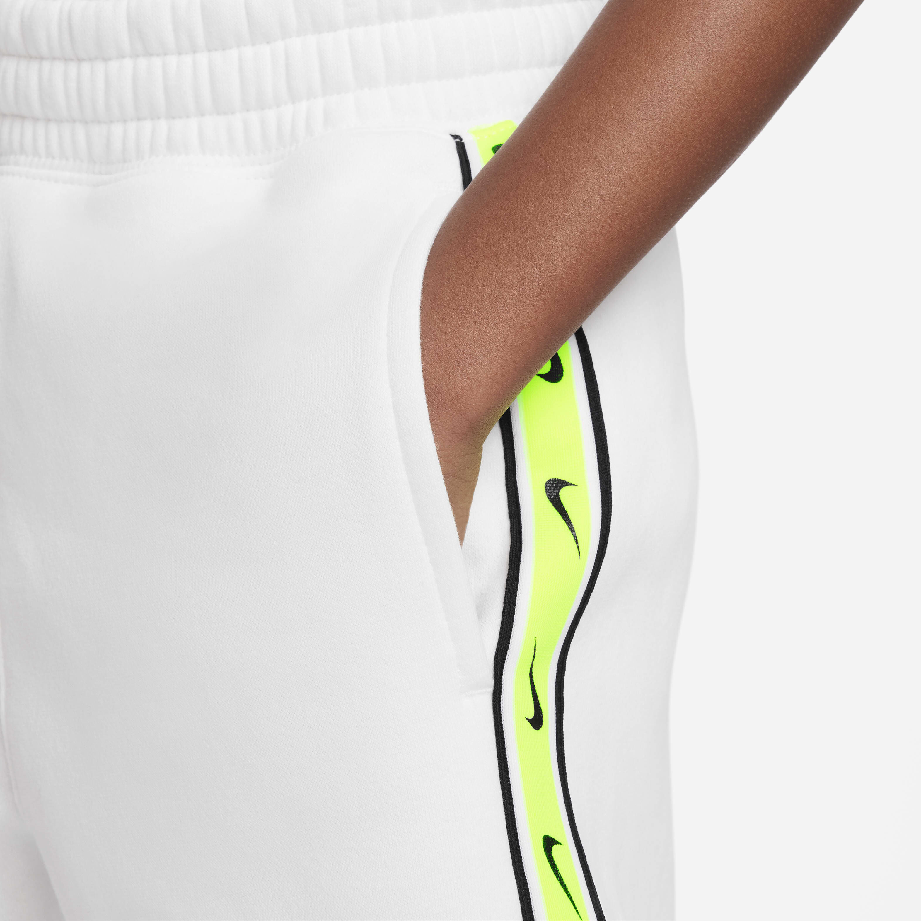 نايكي سبورتسوير image number 4