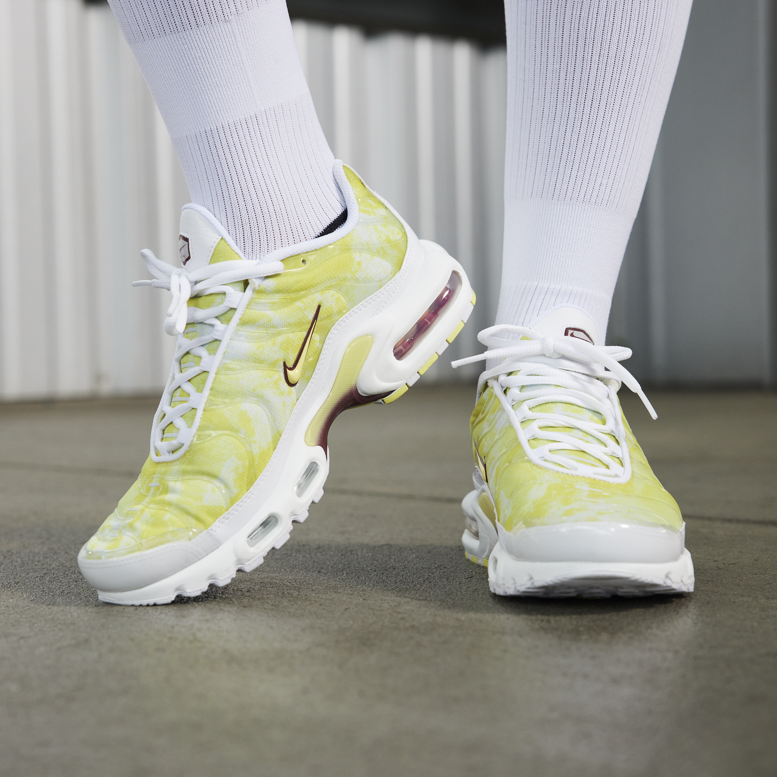 nike air max plus buzz