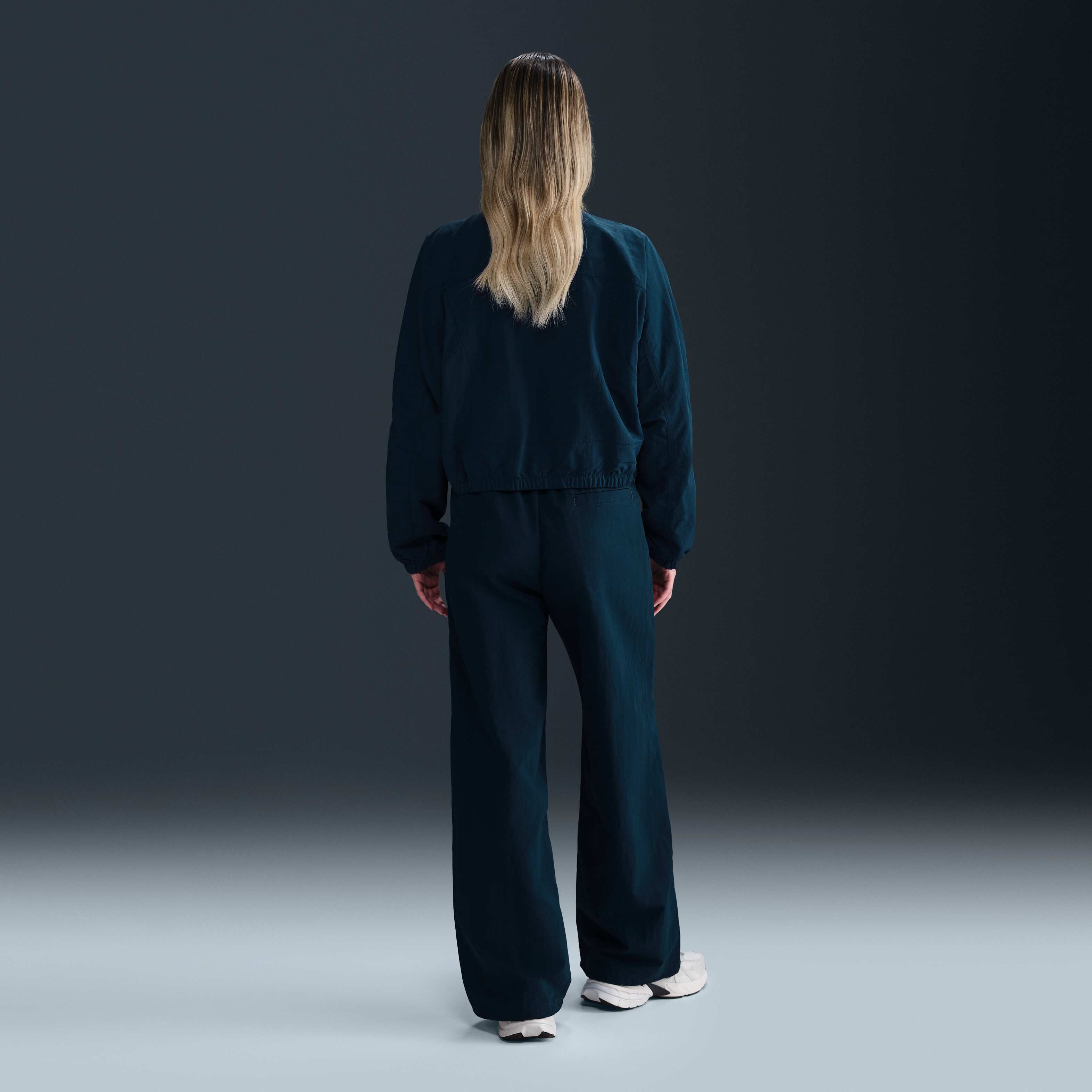 Nike Sportswear Everything Wovens image number 4