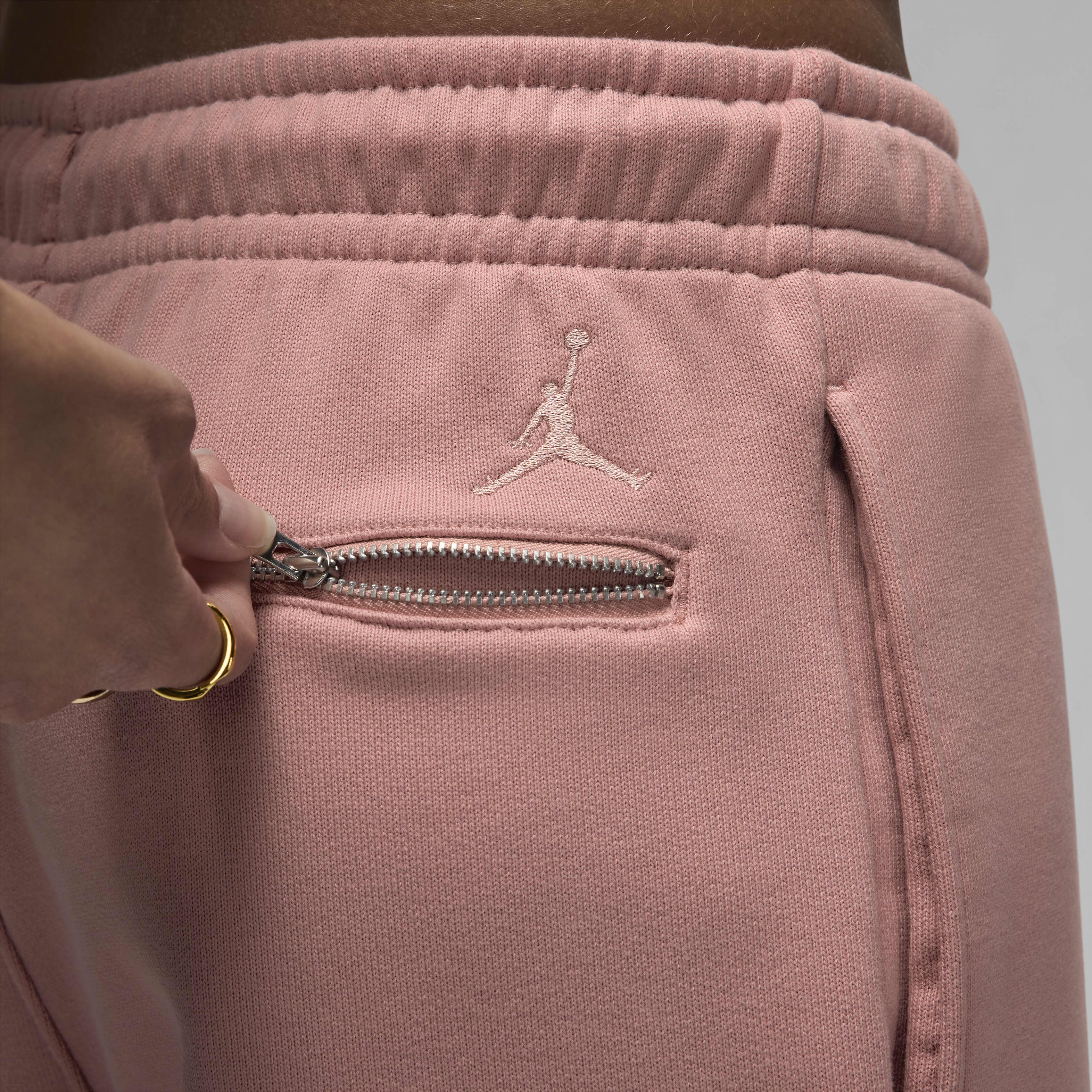 اير جوردن ووردمارك image number 5