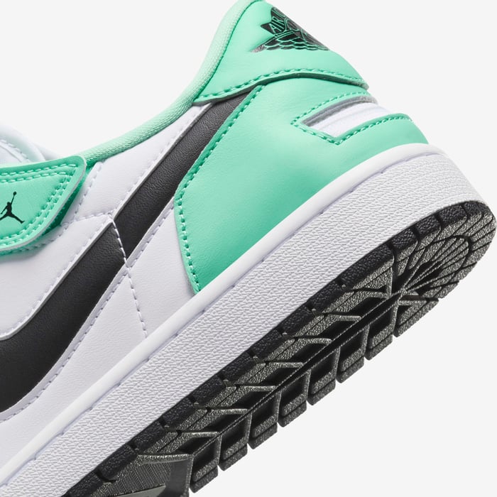 اير جوردن 1 لو ايزي اون image number 7 اير جوردن 1 لو ايزي اون image number 7