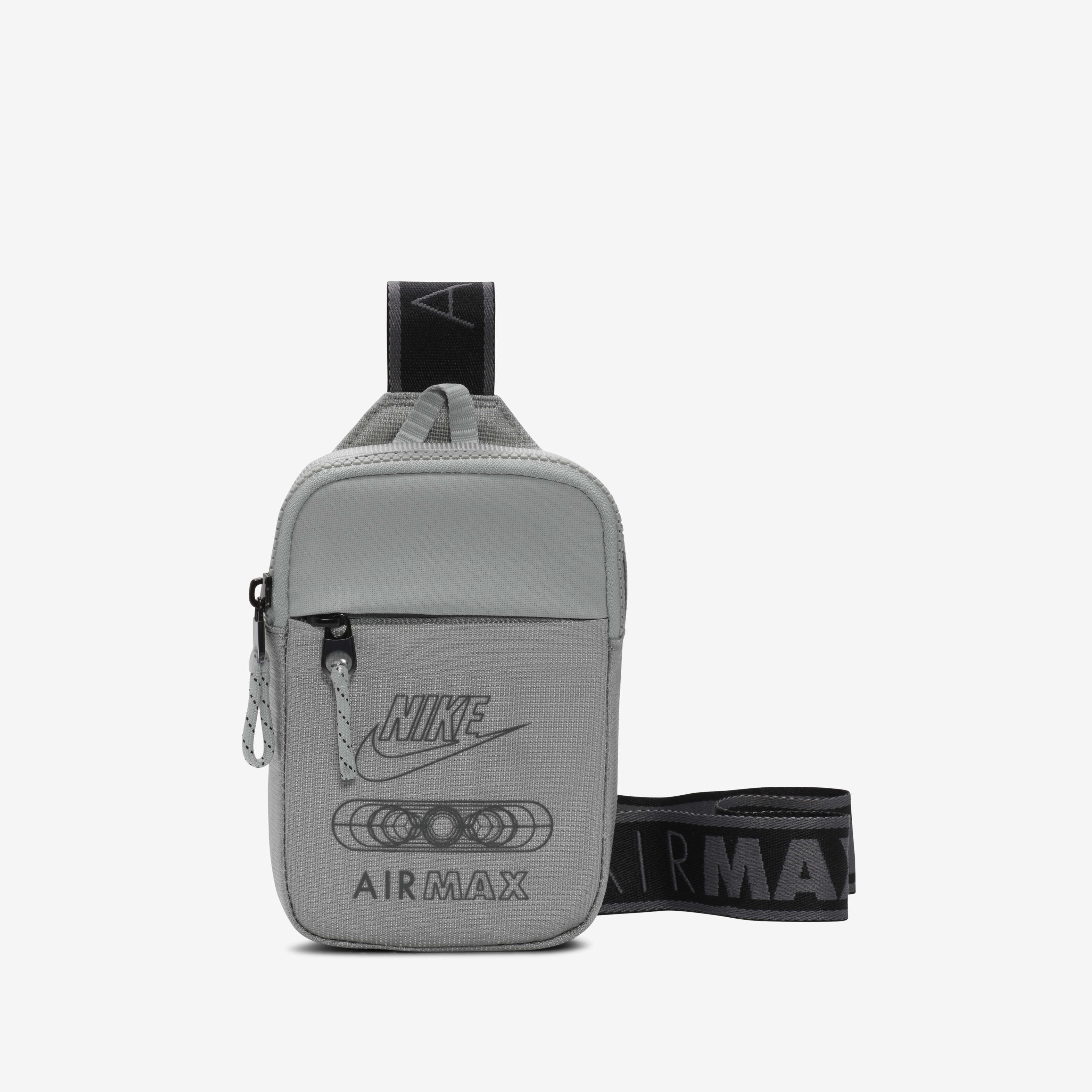 Nike Sportswear Essentials image number 1