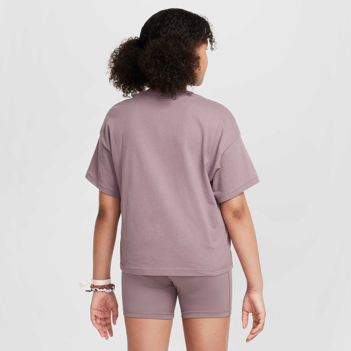 Nike Sportswear Essential image number 1 Nike Sportswear Essential image number 1