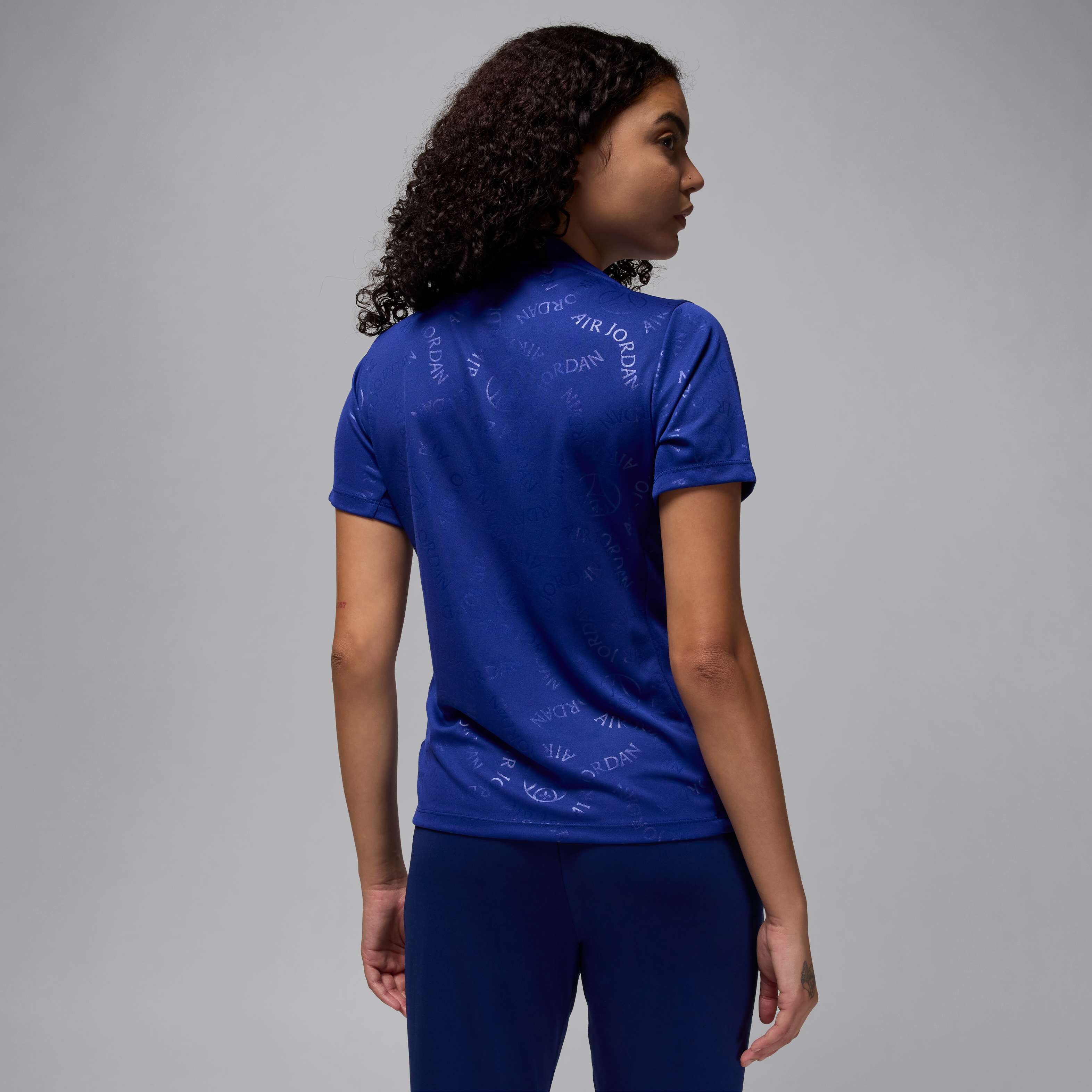 Paris Saint-Germain Academy Pro Fourth image number 1