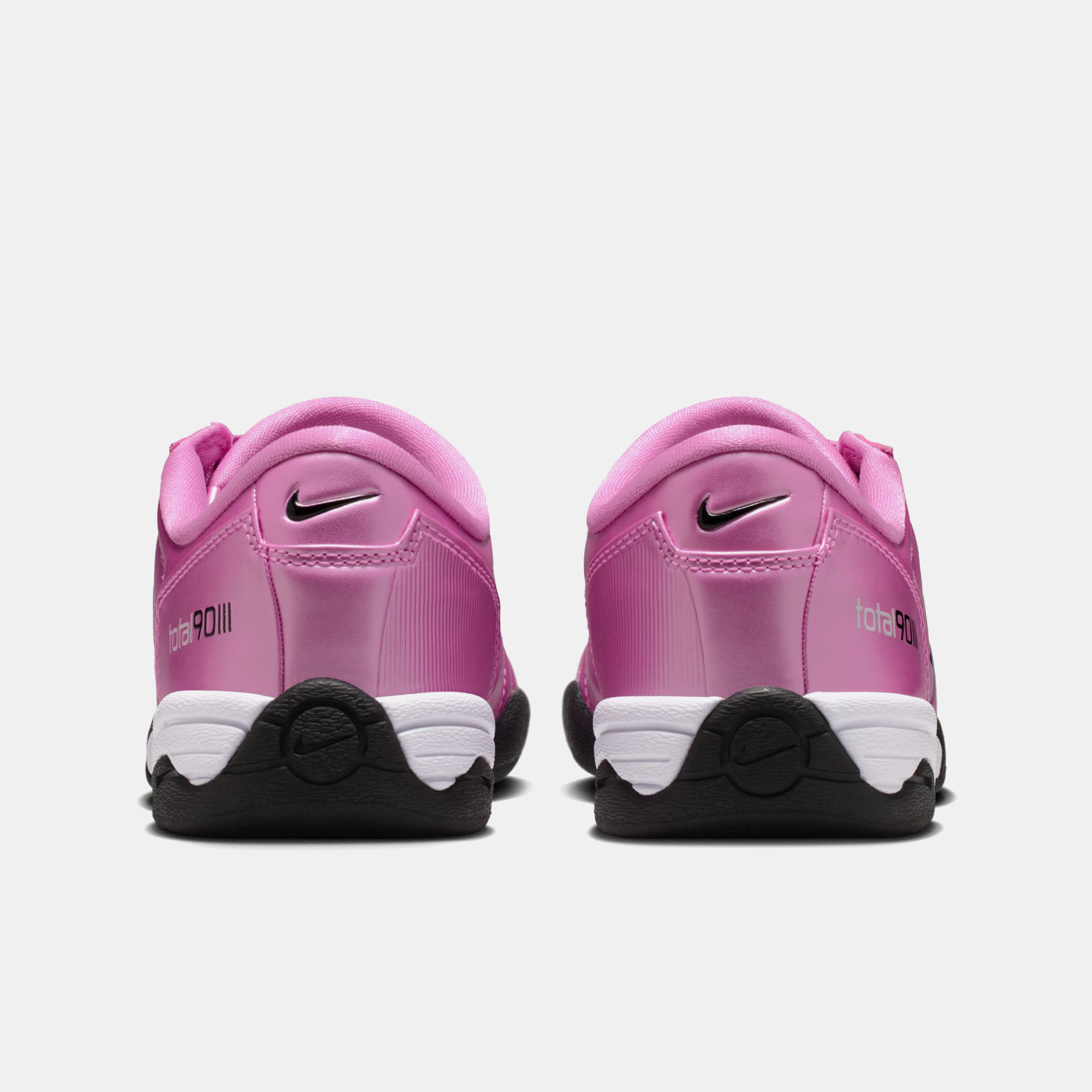 Nike Total90 image number 1