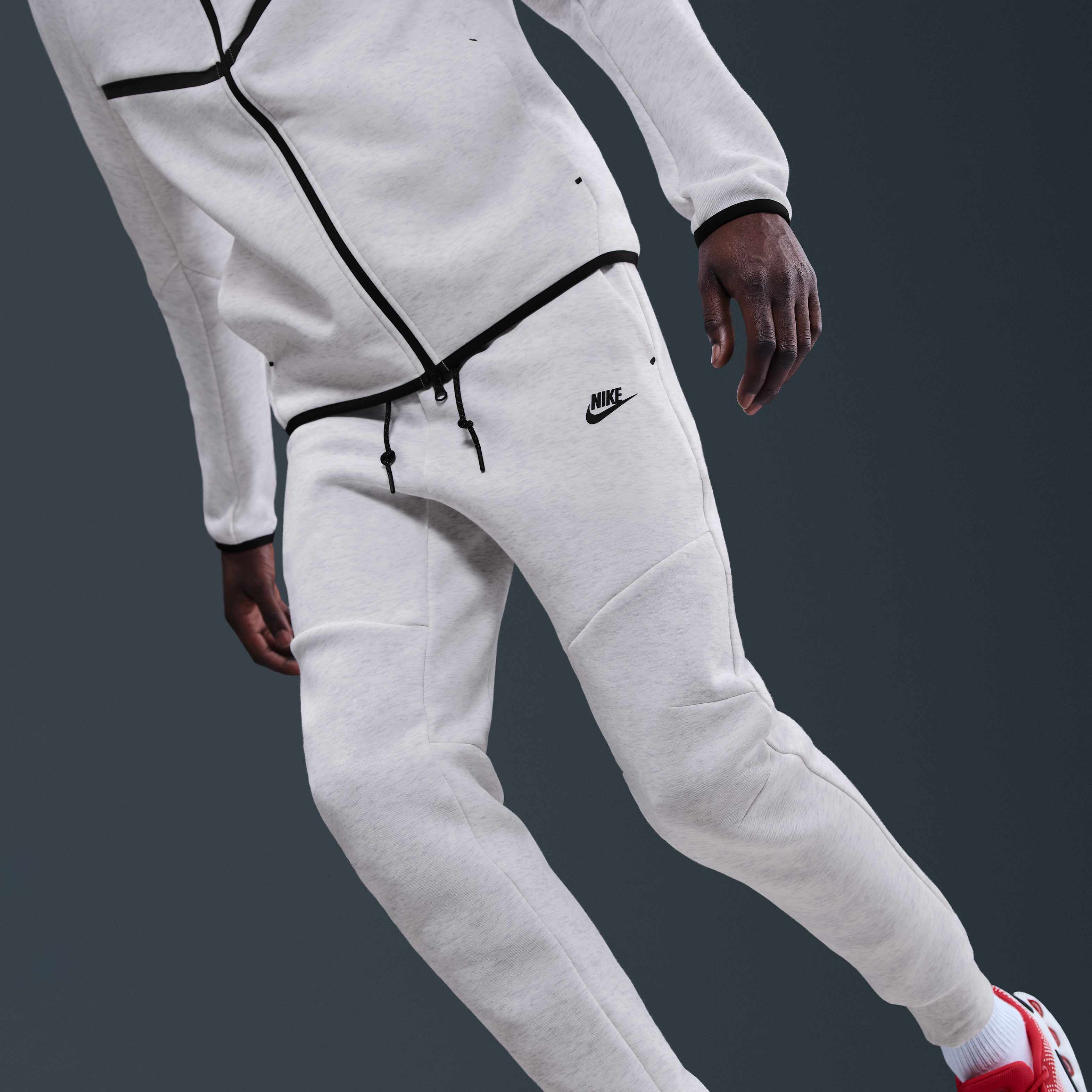 Nike Tech image number 4