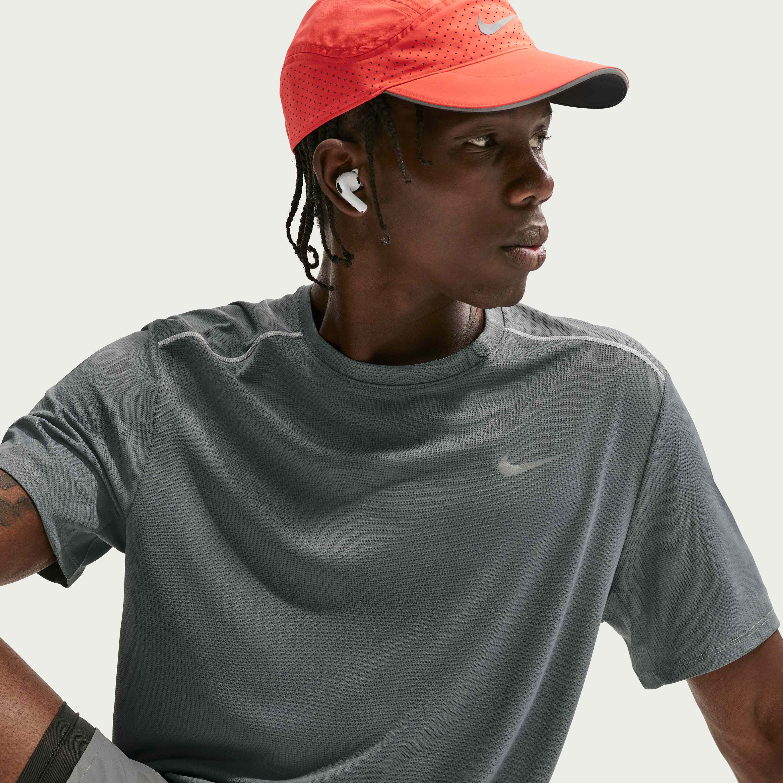 Nike Miler image number 2