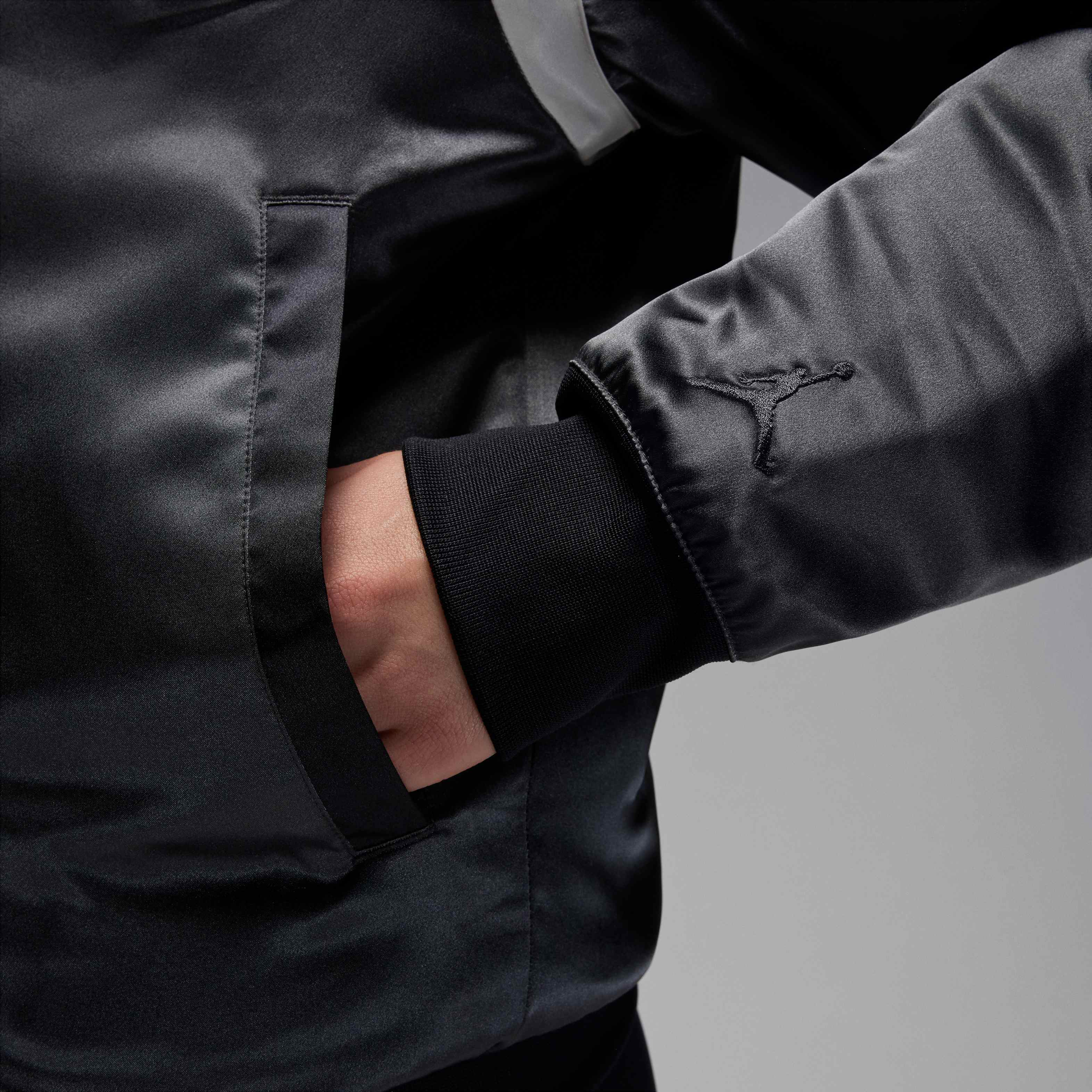 جوردن ام في بي image number 4