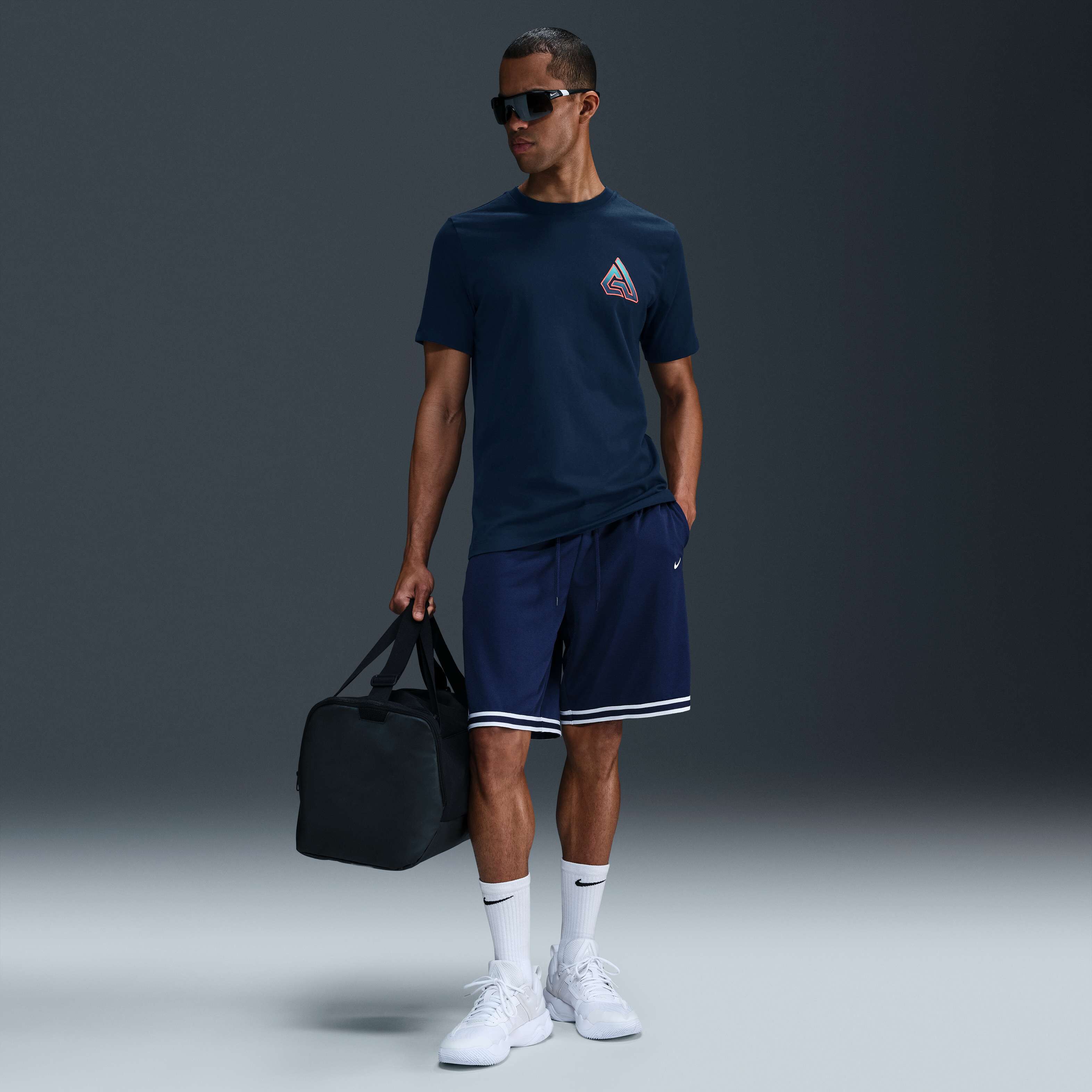 Giannis image number 3