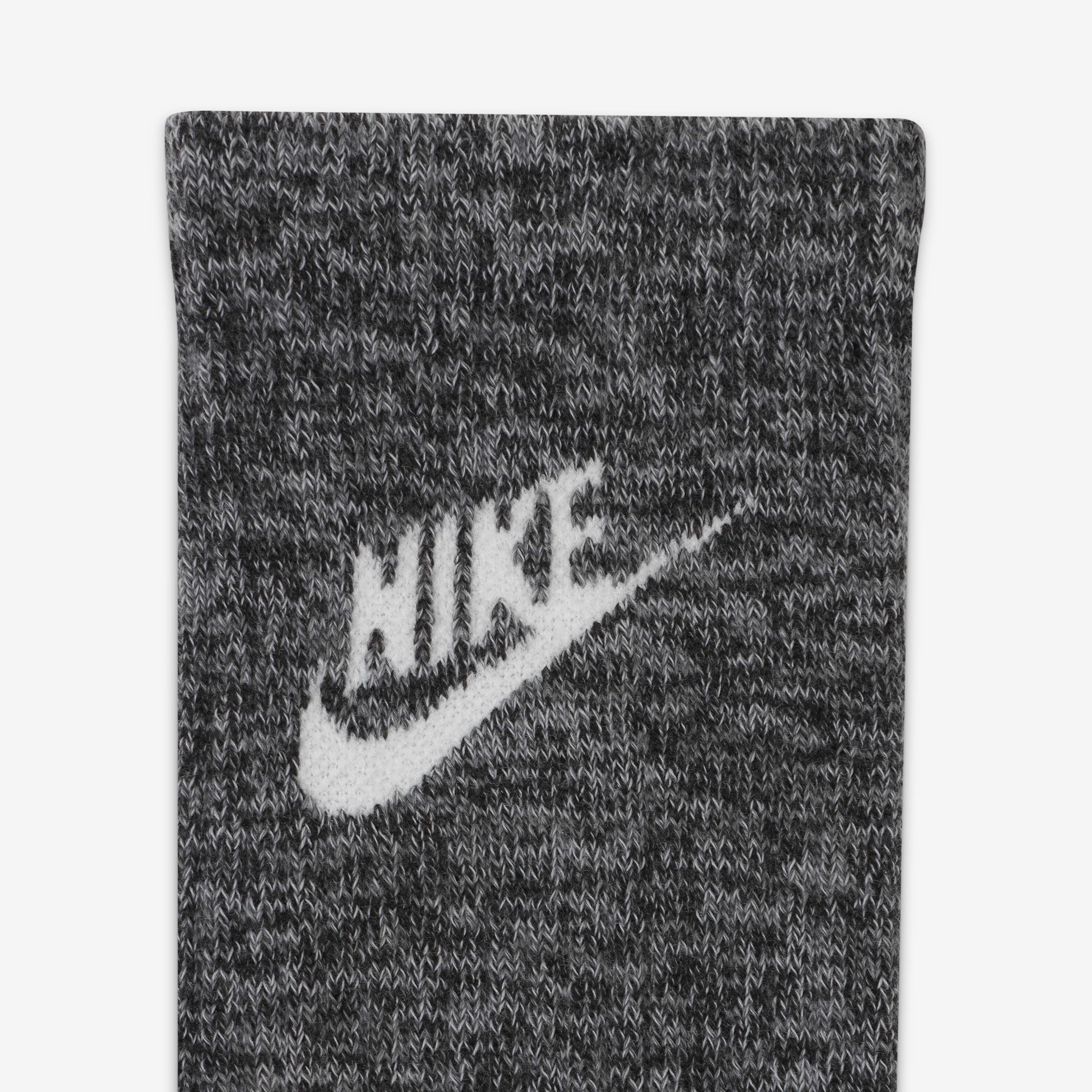 Nike Everyday Plus Cushioned image number 3