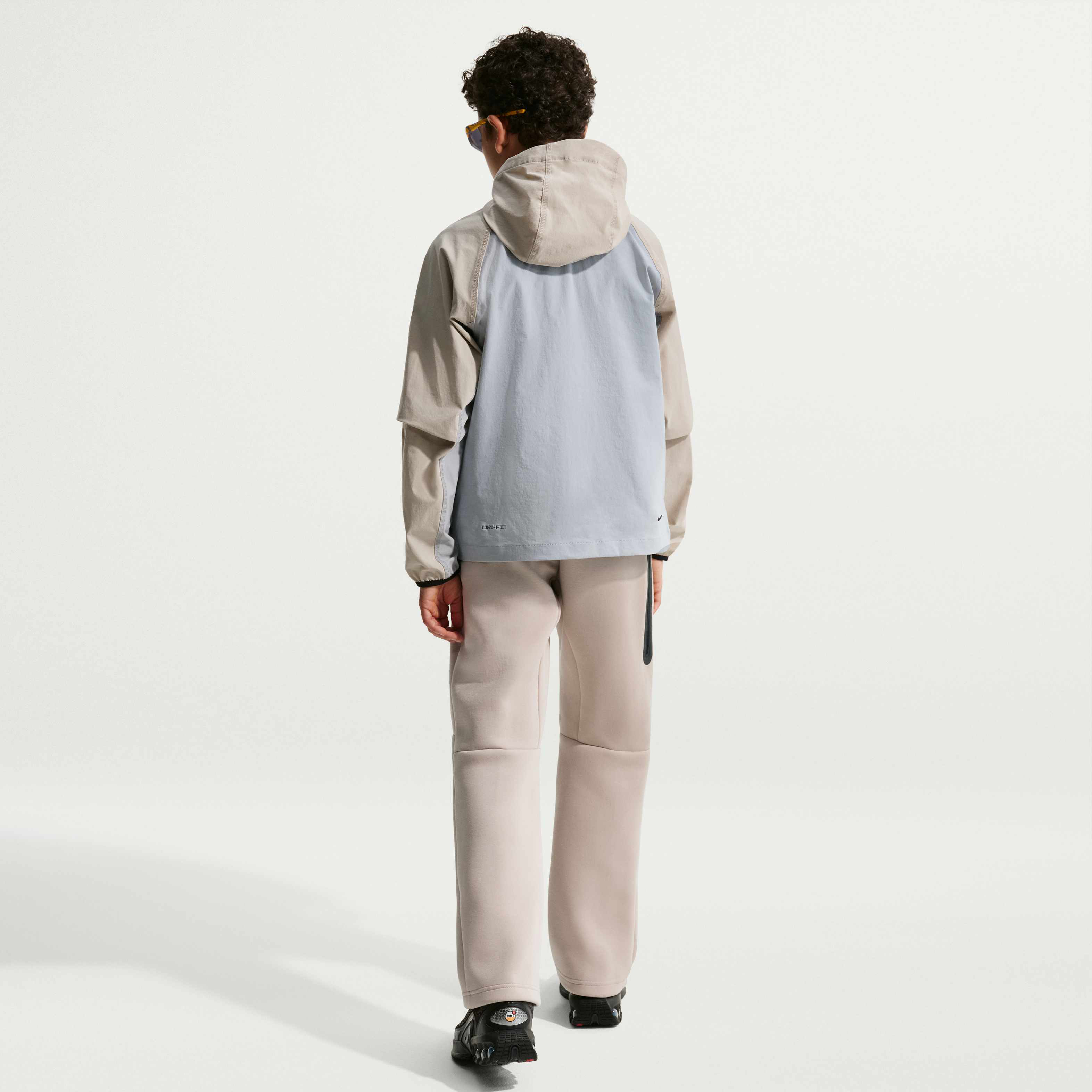 Nike Tech image number 4