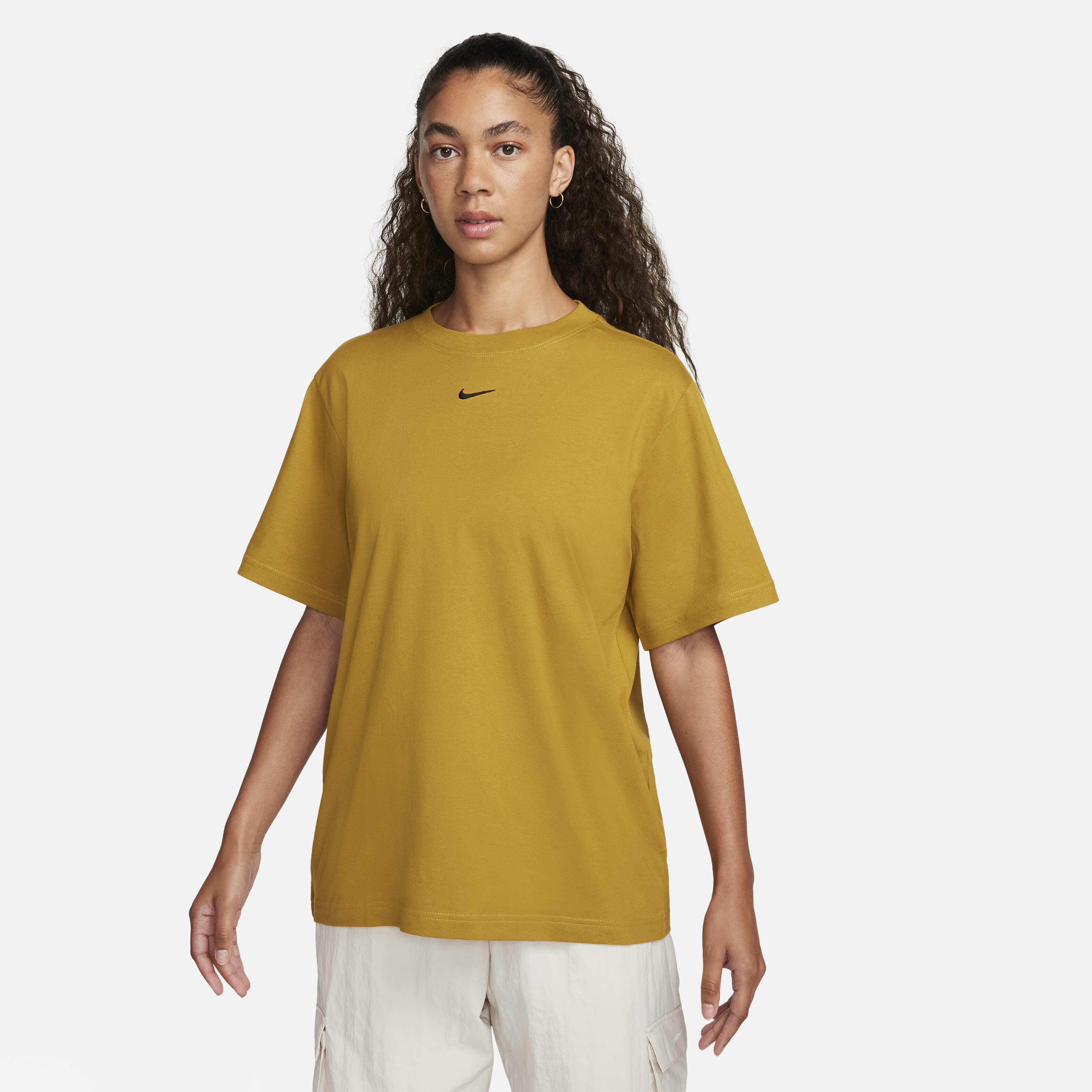 نايكي سبورتسوير ايسنشال image number 0