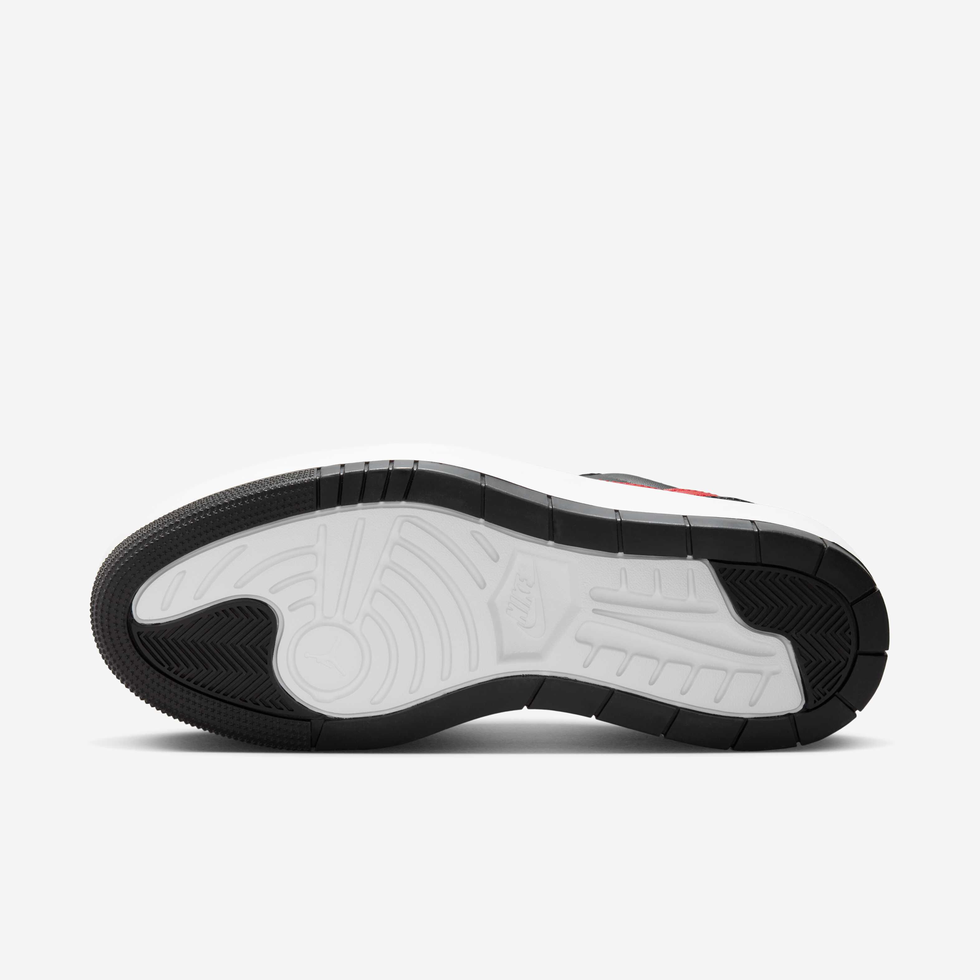 حذاء اير جوردن 1 ايليفيت لو image number 1