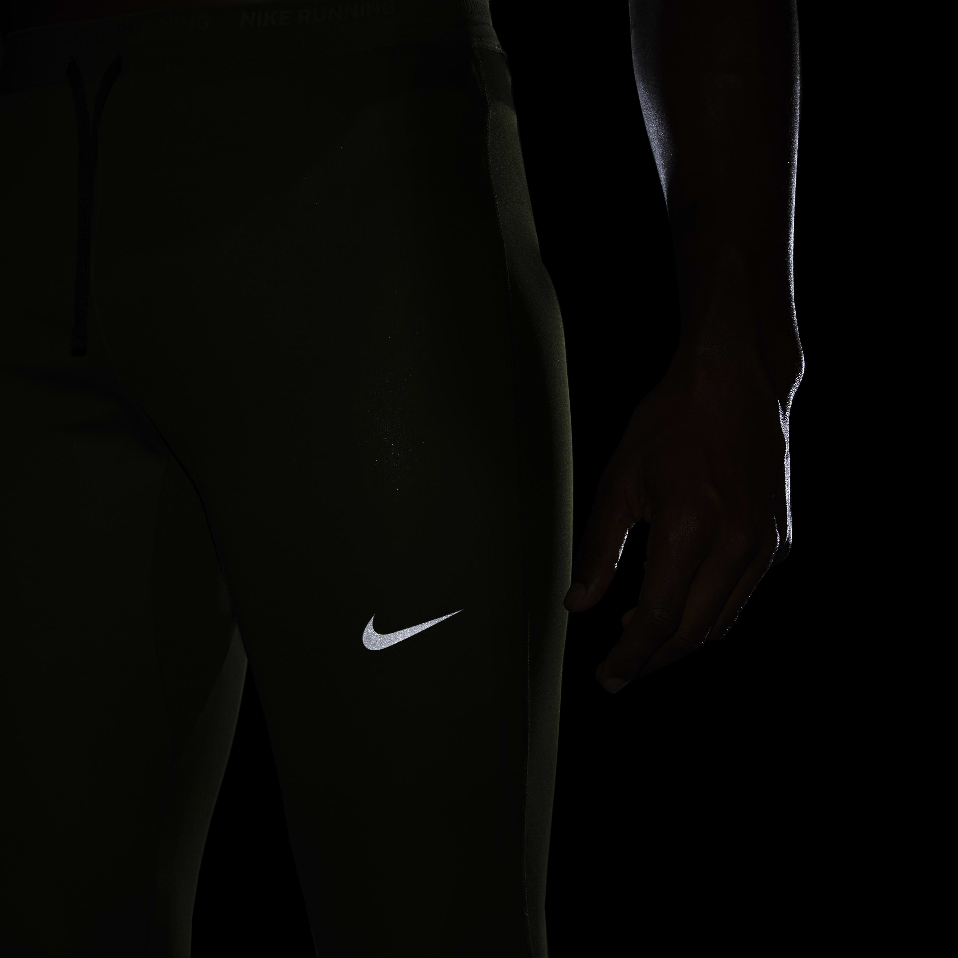 Nike Storm-FIT Phenom Elite image number 7