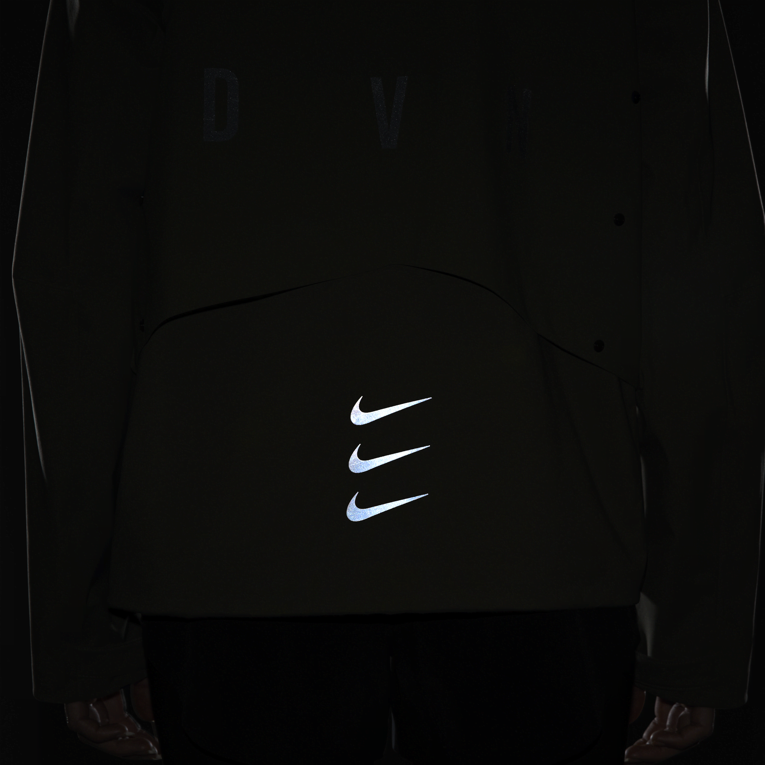 Nike Storm-FIT Run Division image number 20