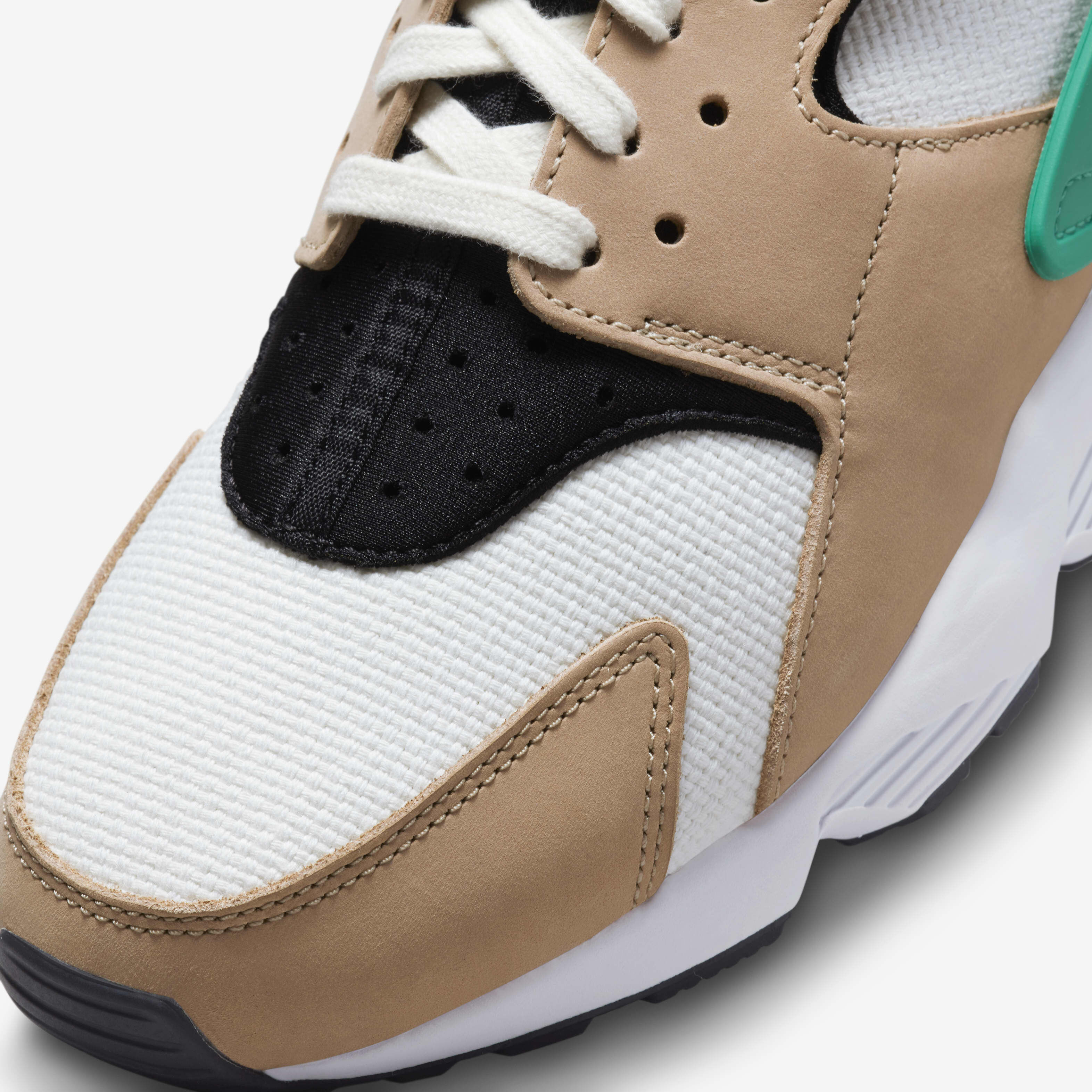 Nike Air Huarache Premium image number 6