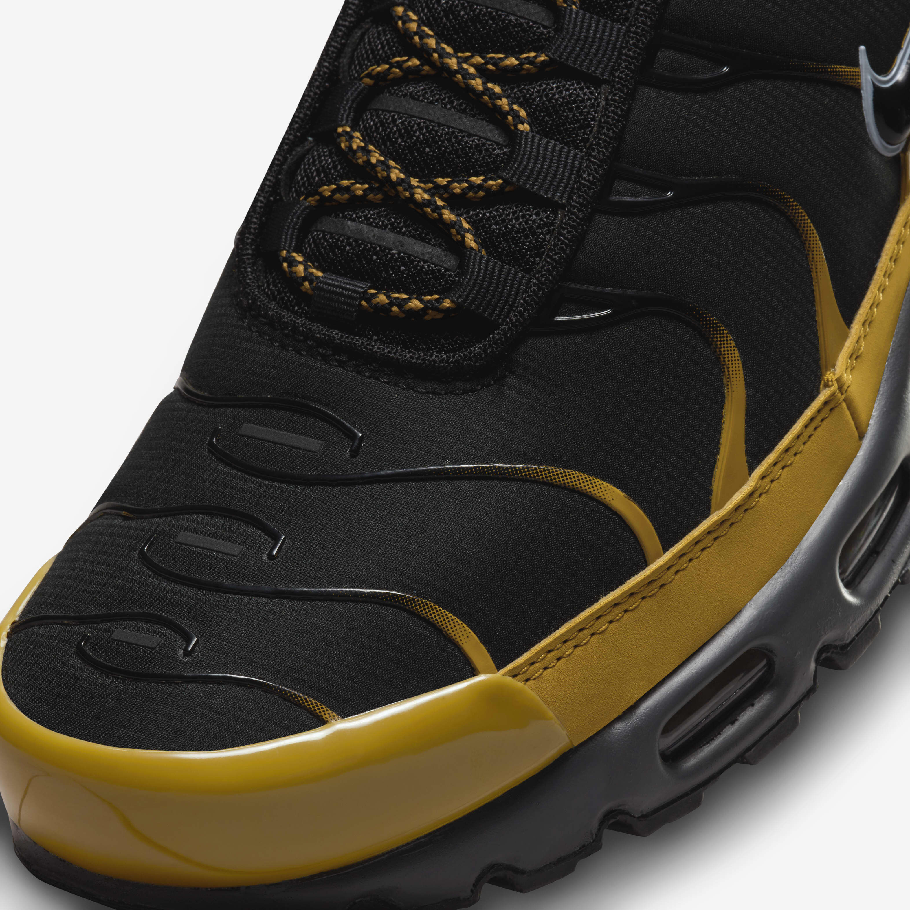 Buy Nike Air Max Plus Men s Shoes Nike Saudi Official