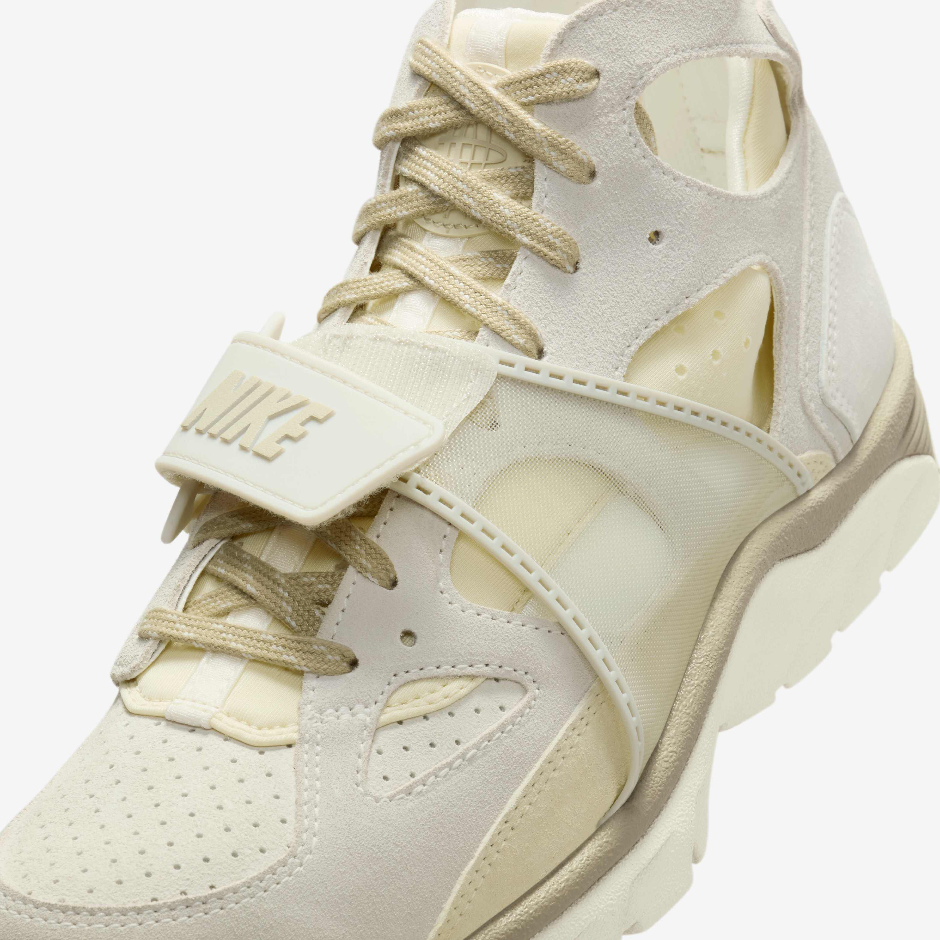 Nike Air Trainer Huarache image number 6