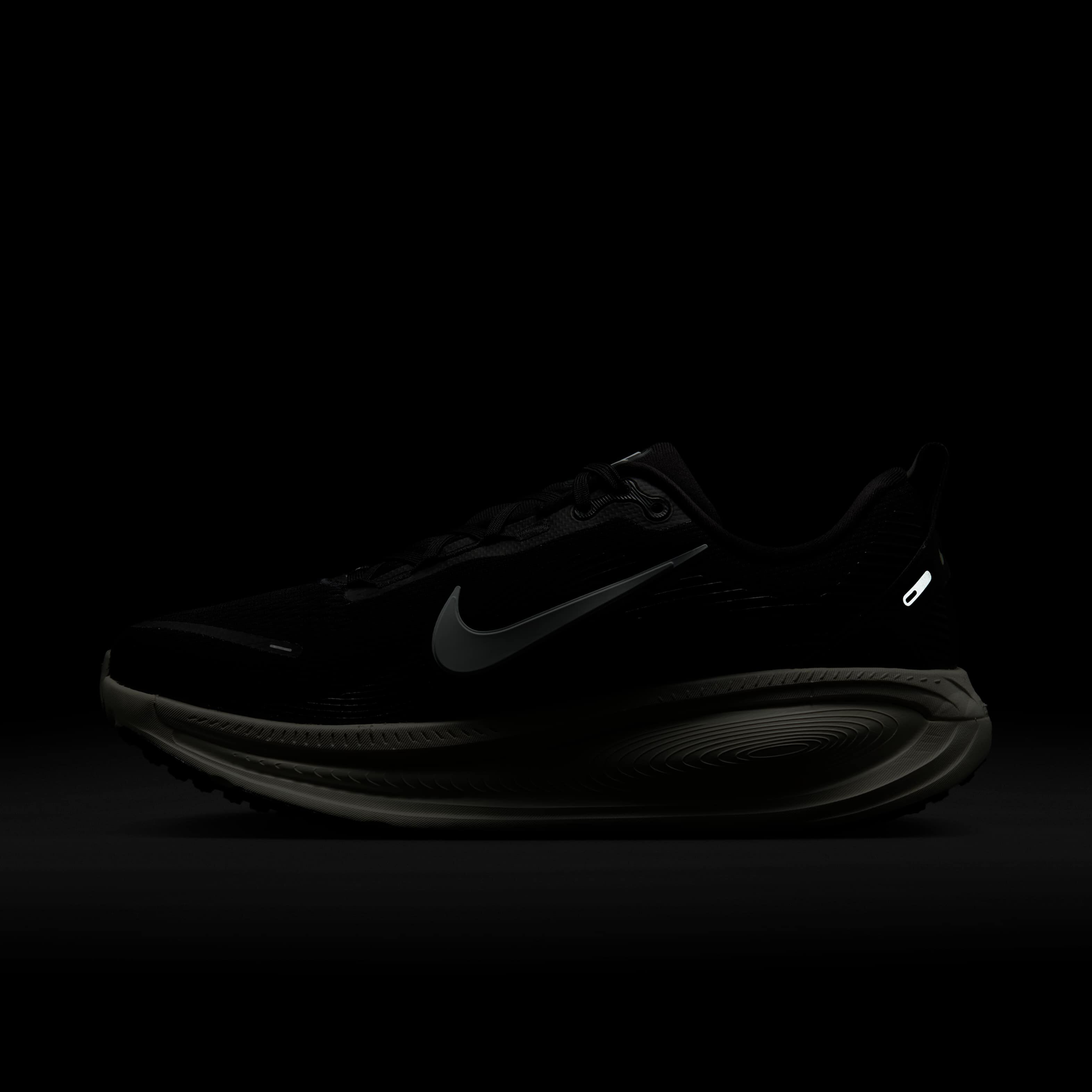 Nike Vomero 18 image number 10