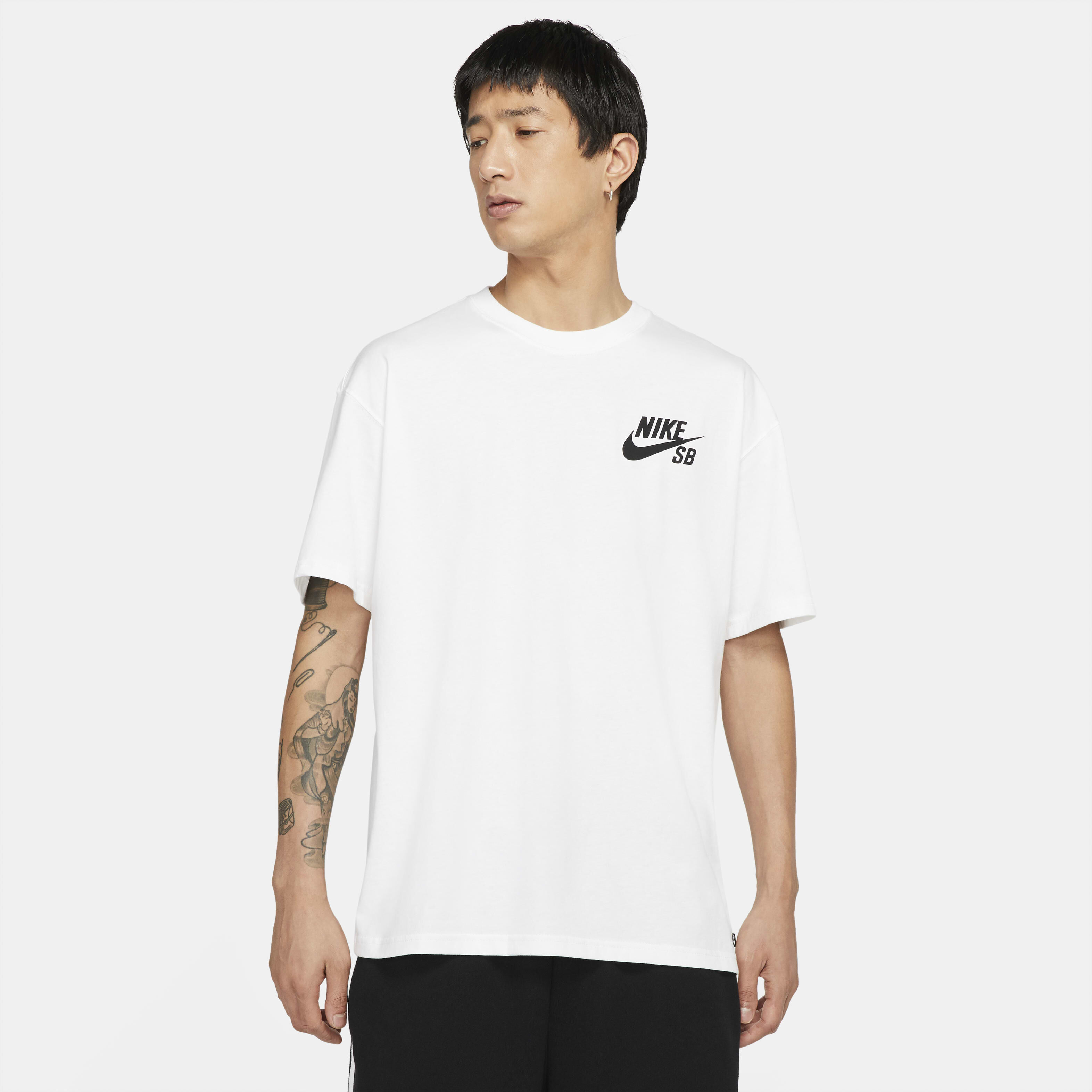 ★ Nike★ SB Logo Skateboarding T-Shirt M White Black DC781 Buy Nike SB Logo Skate T-Shirt - White/Black | Nike Saudi