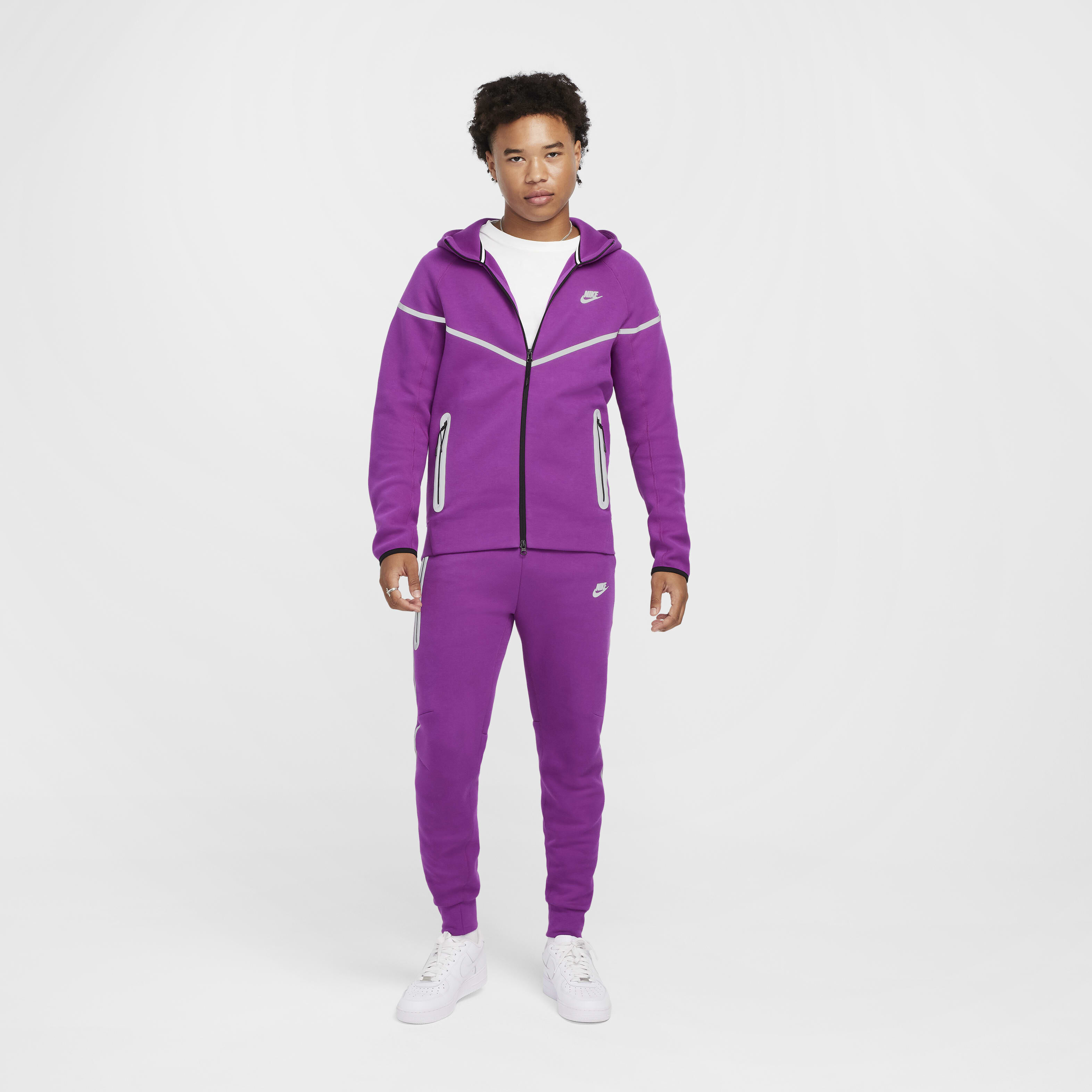 Purple nike tech shop