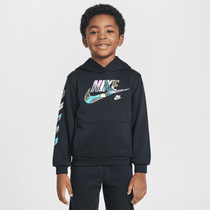 Nike Sportswear "Outside the Lines"