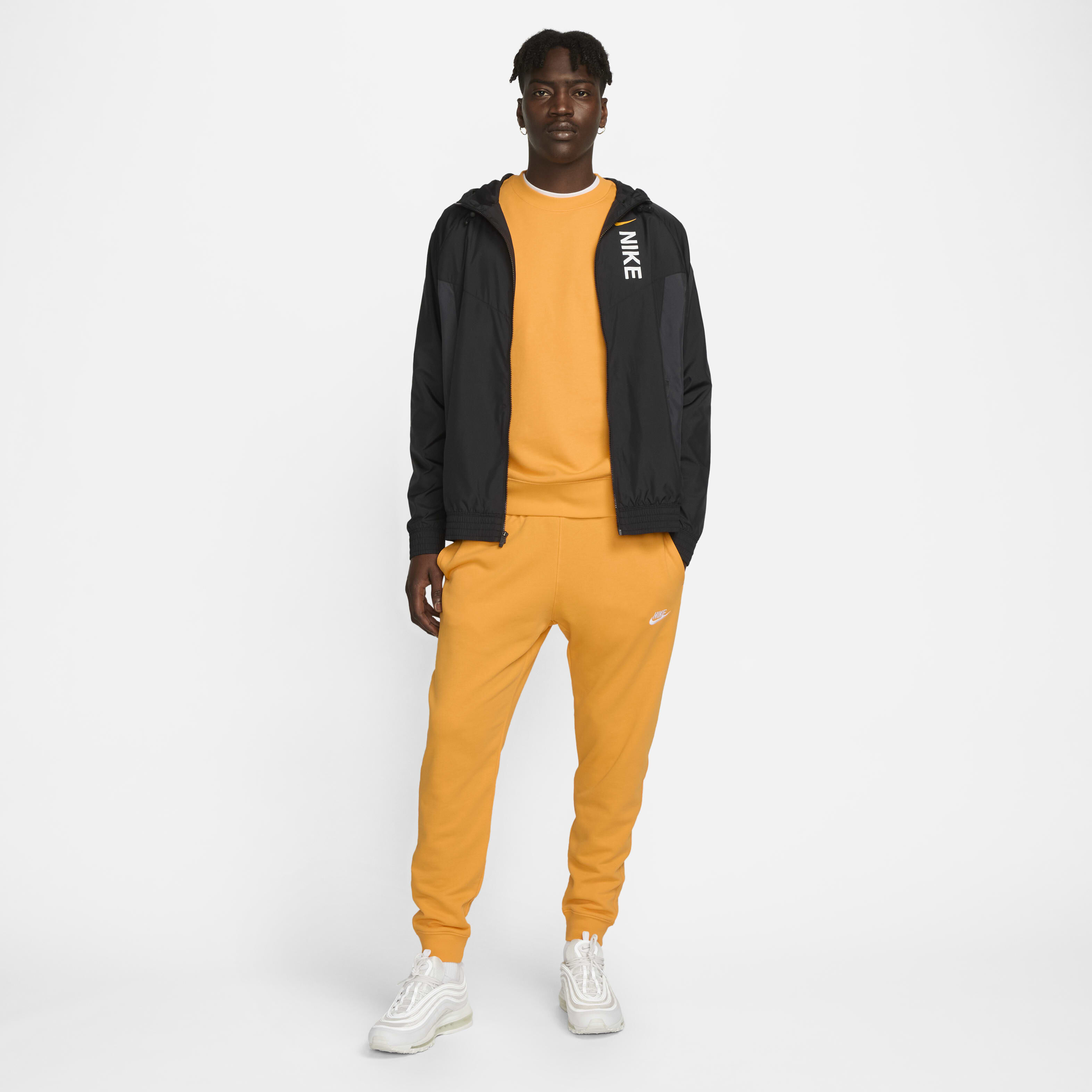 Nike Sportswear Club image number 5