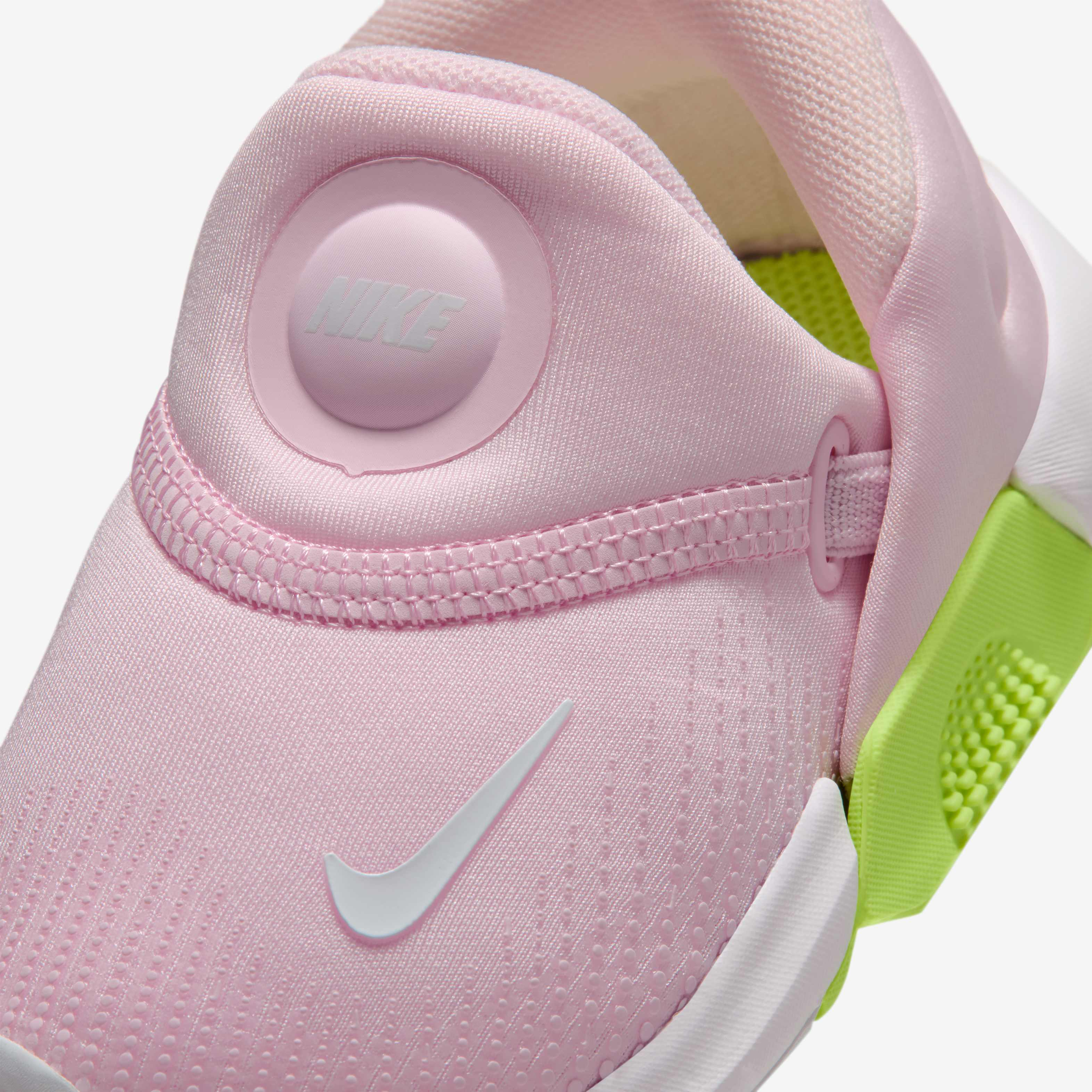Nike Swoosh Go image number 6