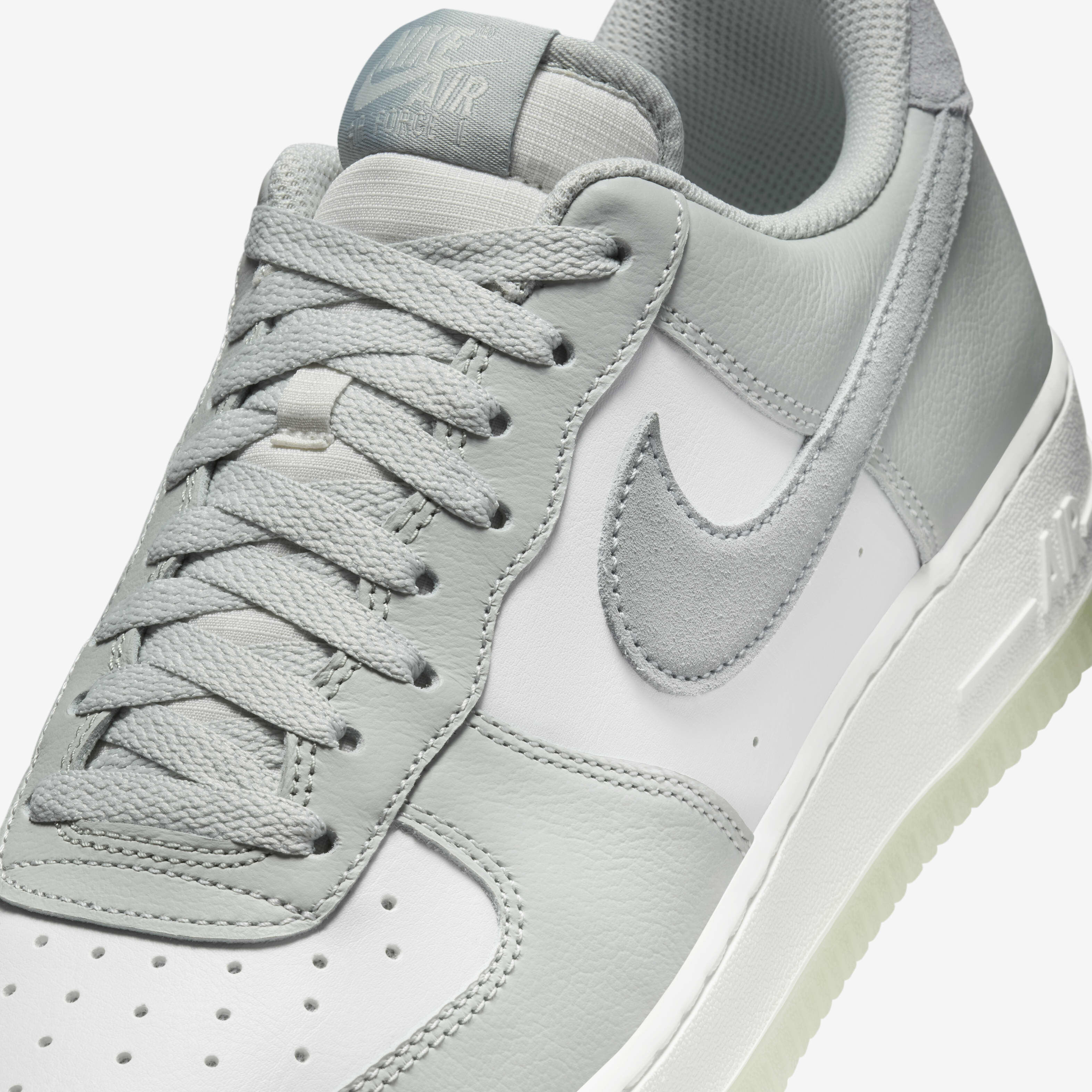 Buy Nike Air Force 1 07 LV8 Men s Shoes Nike Saudi Official