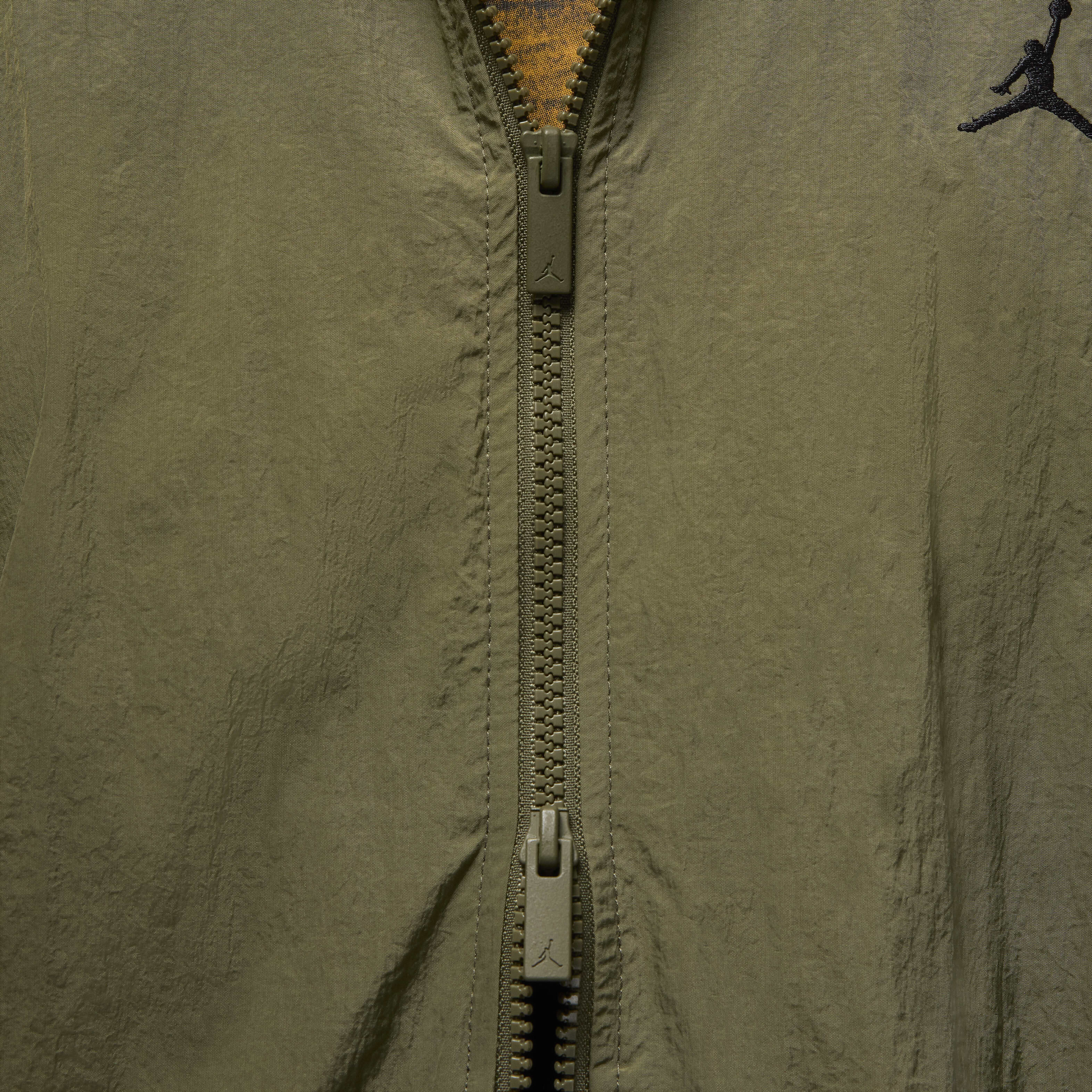 Jordan Essentials image number 6